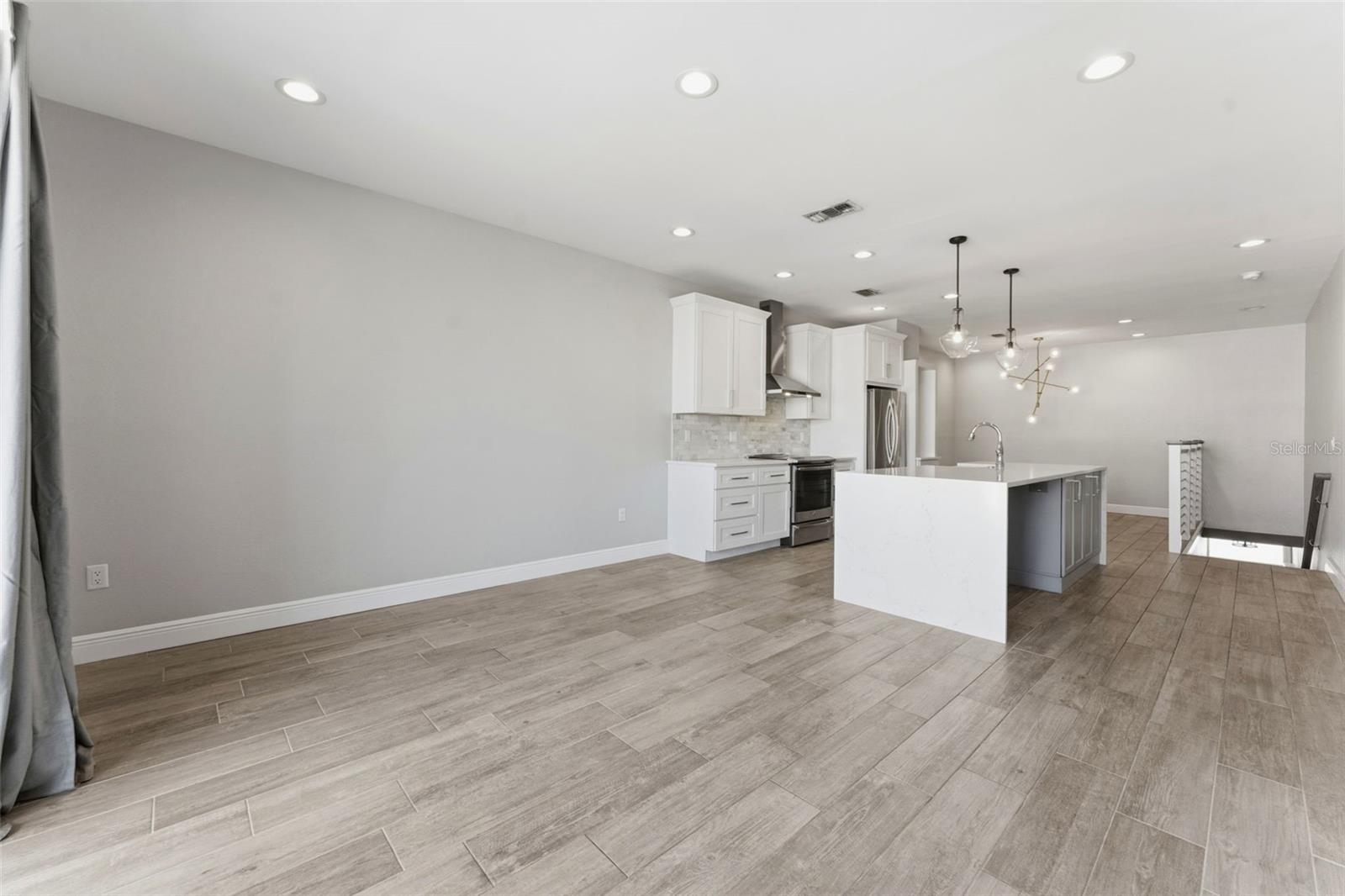 ISLAND WALK A CONDO - Residential