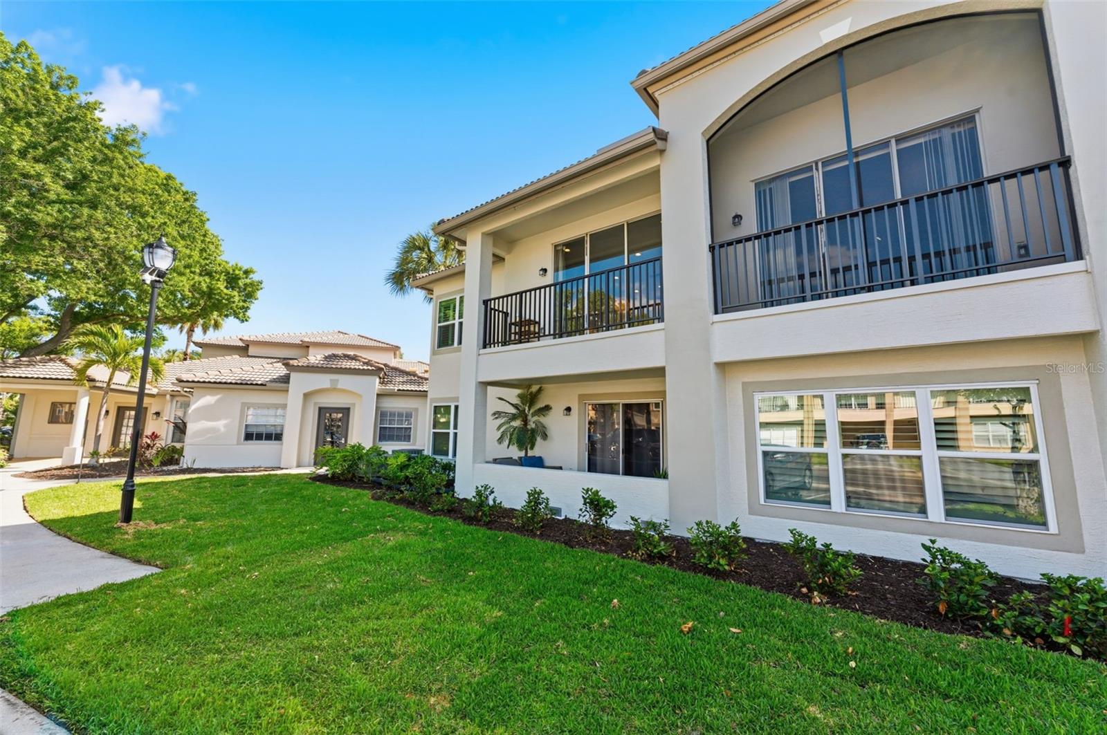 ISLAND WALK A CONDO - Residential