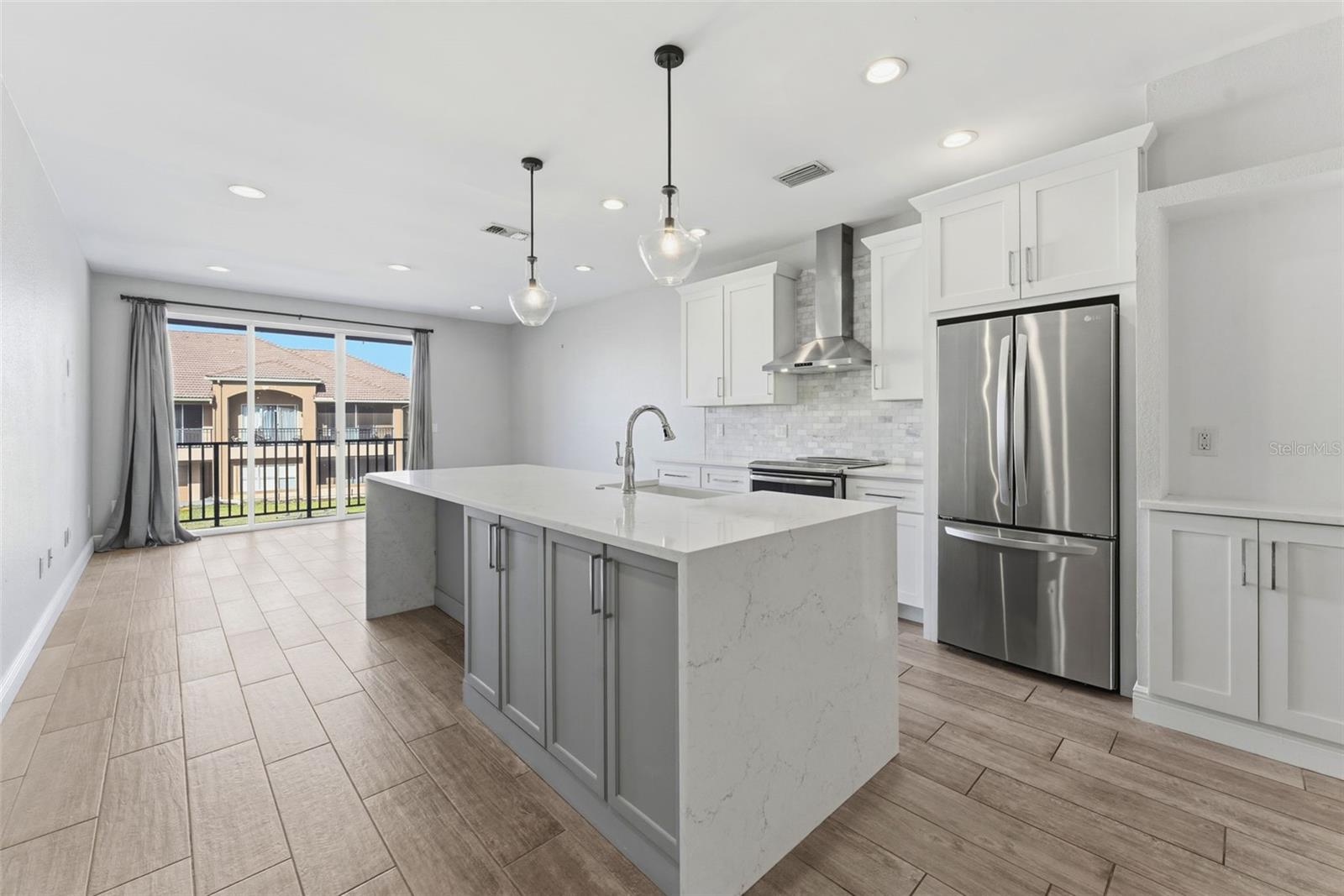 ISLAND WALK A CONDO - Residential