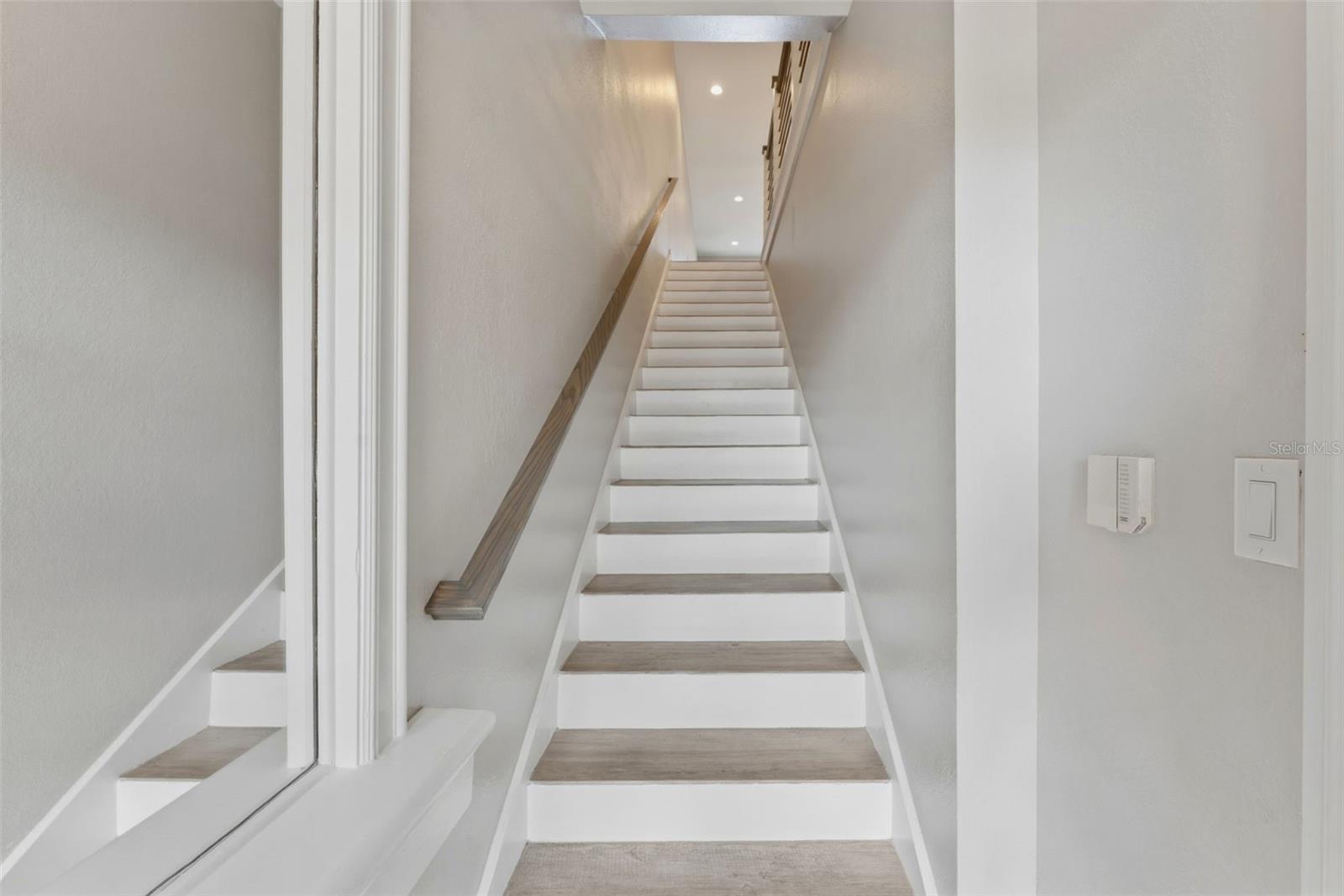 ISLAND WALK A CONDO - Residential