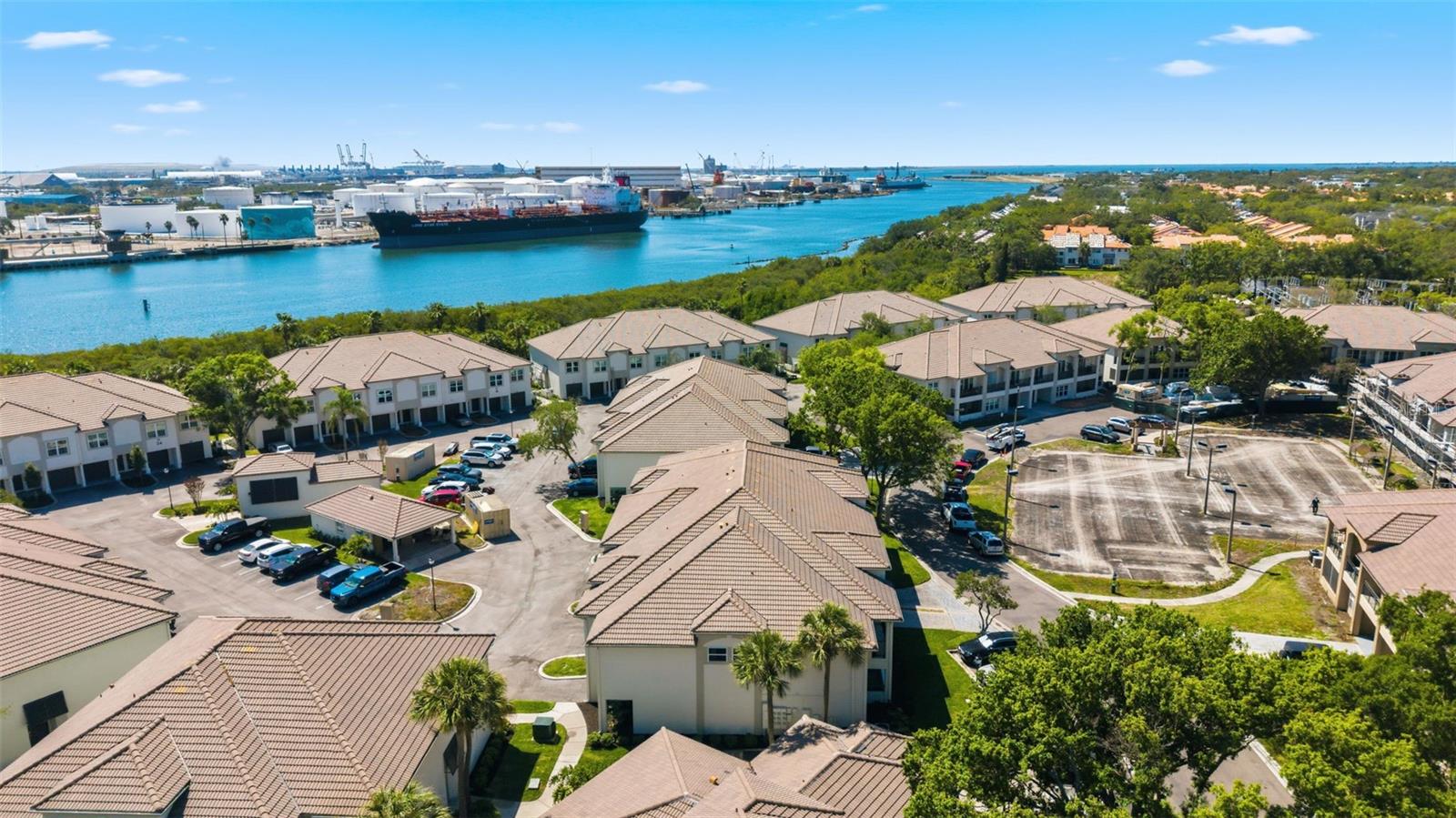 ISLAND WALK A CONDO - Residential