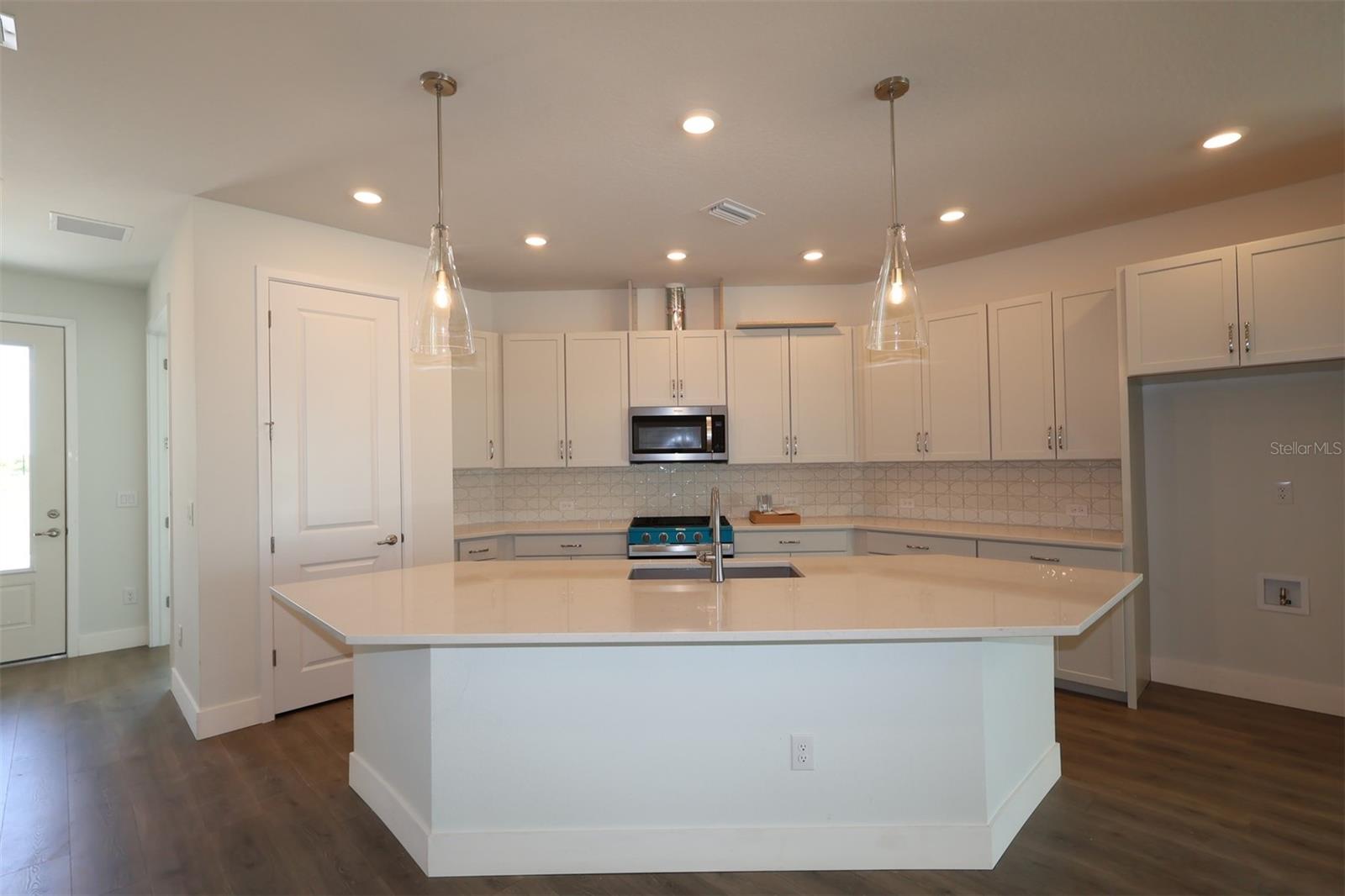 VISTERA OF VENICE - Residential