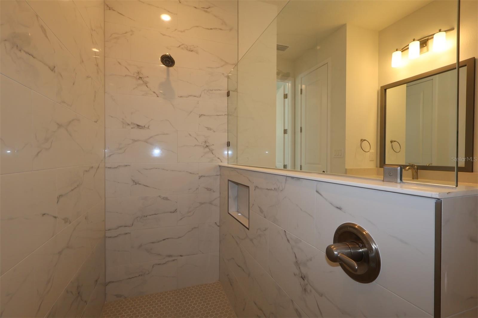 VISTERA OF VENICE - Residential