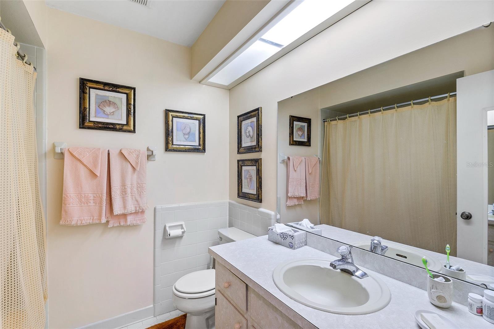 CYPRESSWOOD TENNIS VILLAS - Residential