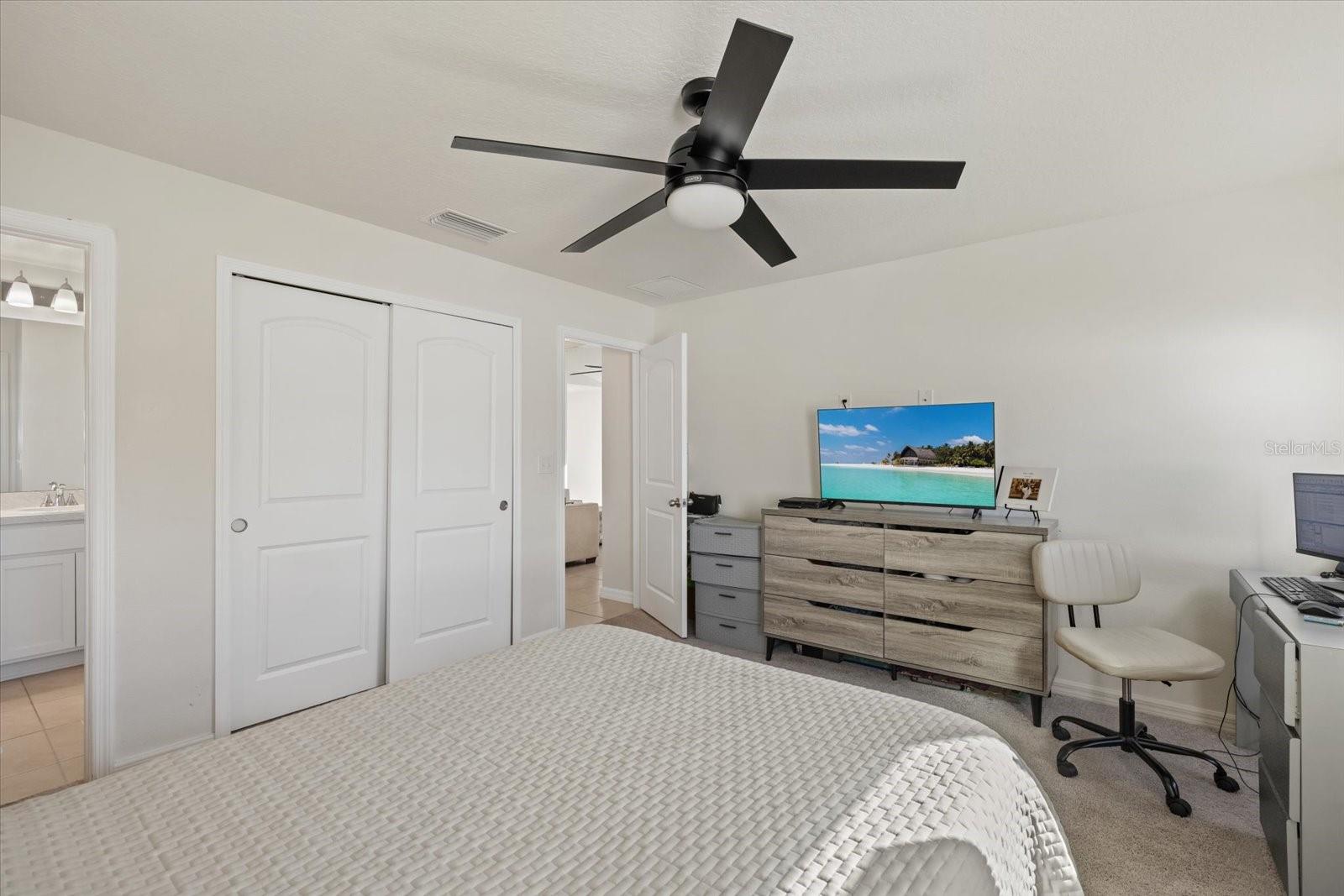 SAWGRASS LAKES PH I-III - Residential