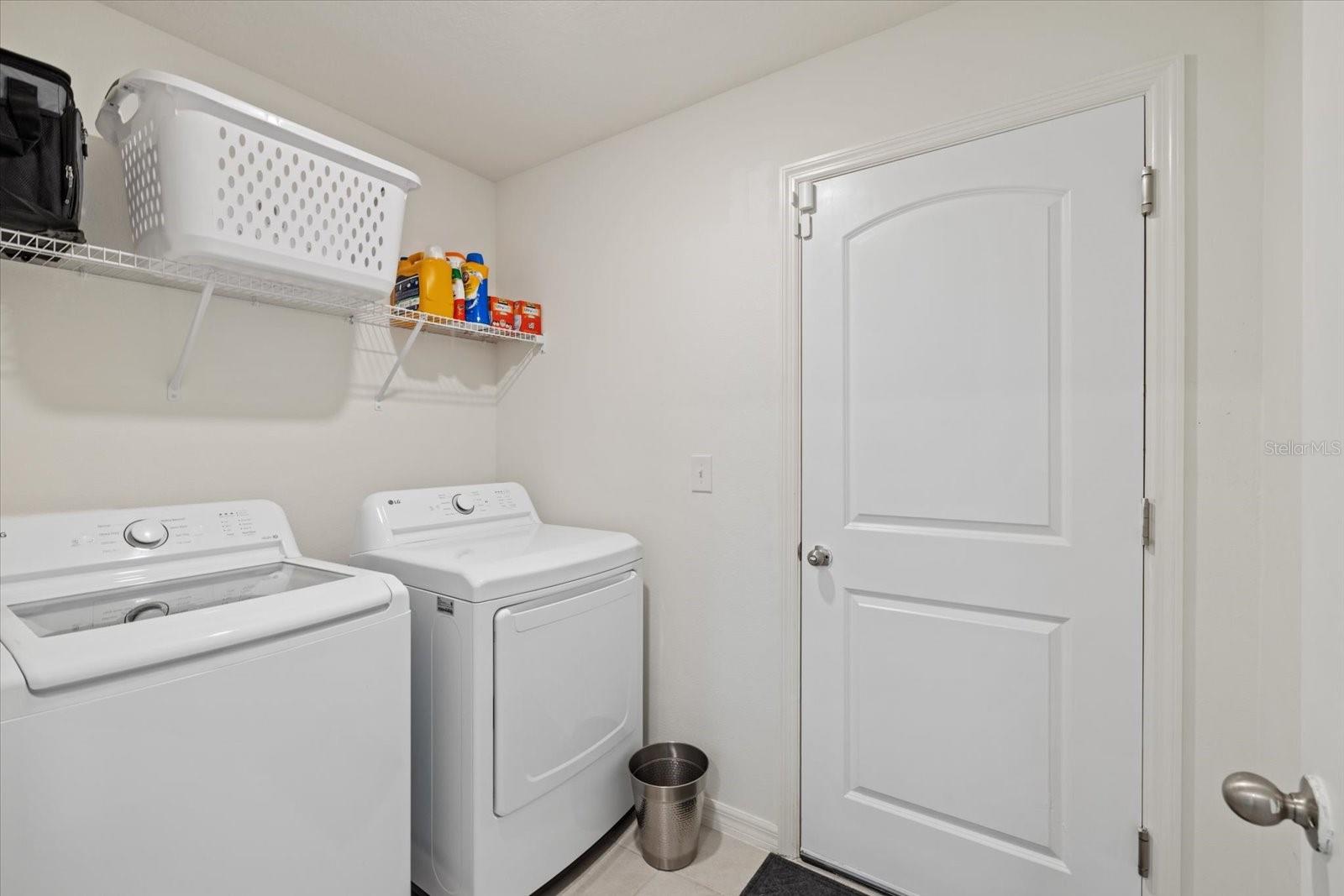 SAWGRASS LAKES PH I-III - Residential