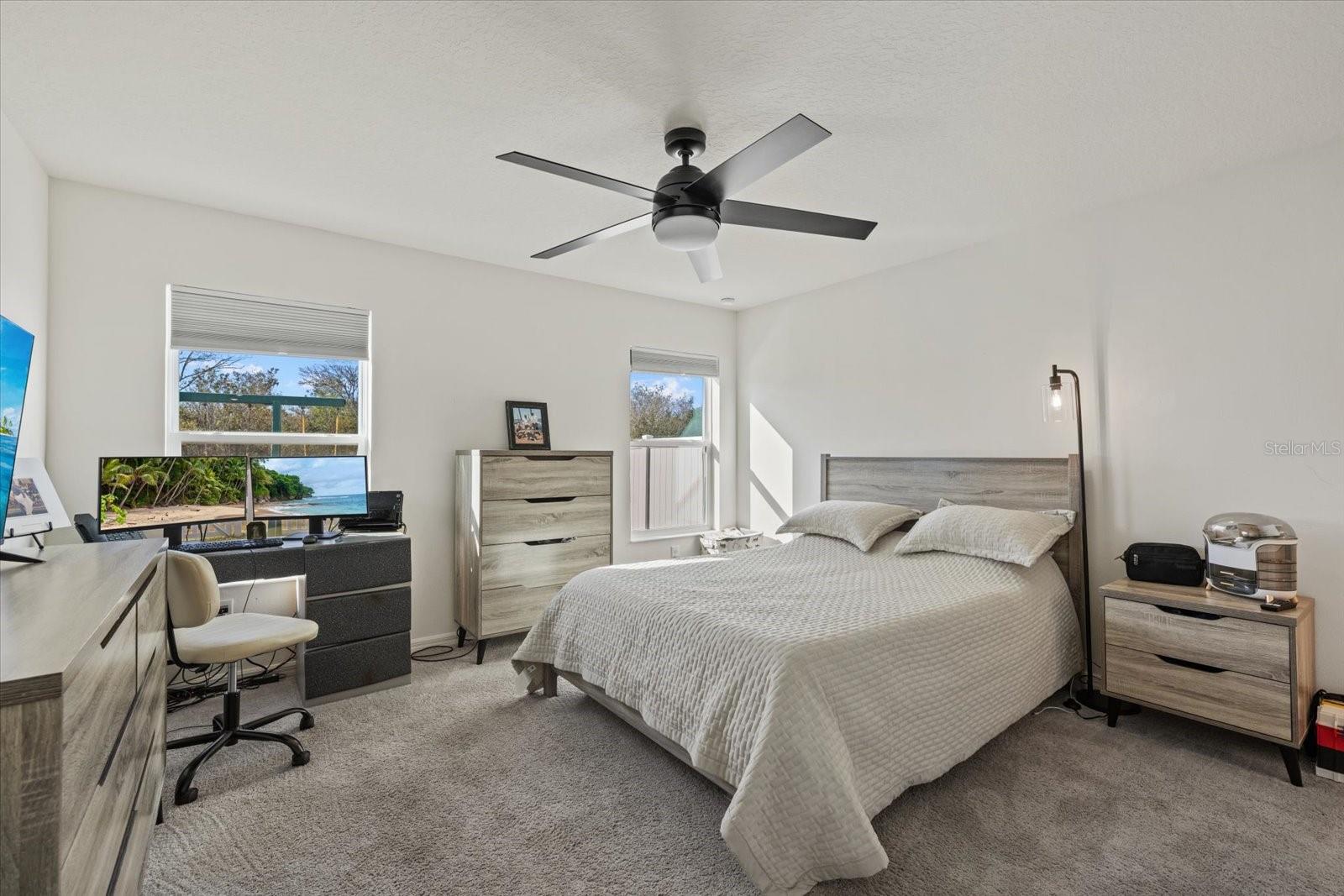 SAWGRASS LAKES PH I-III - Residential