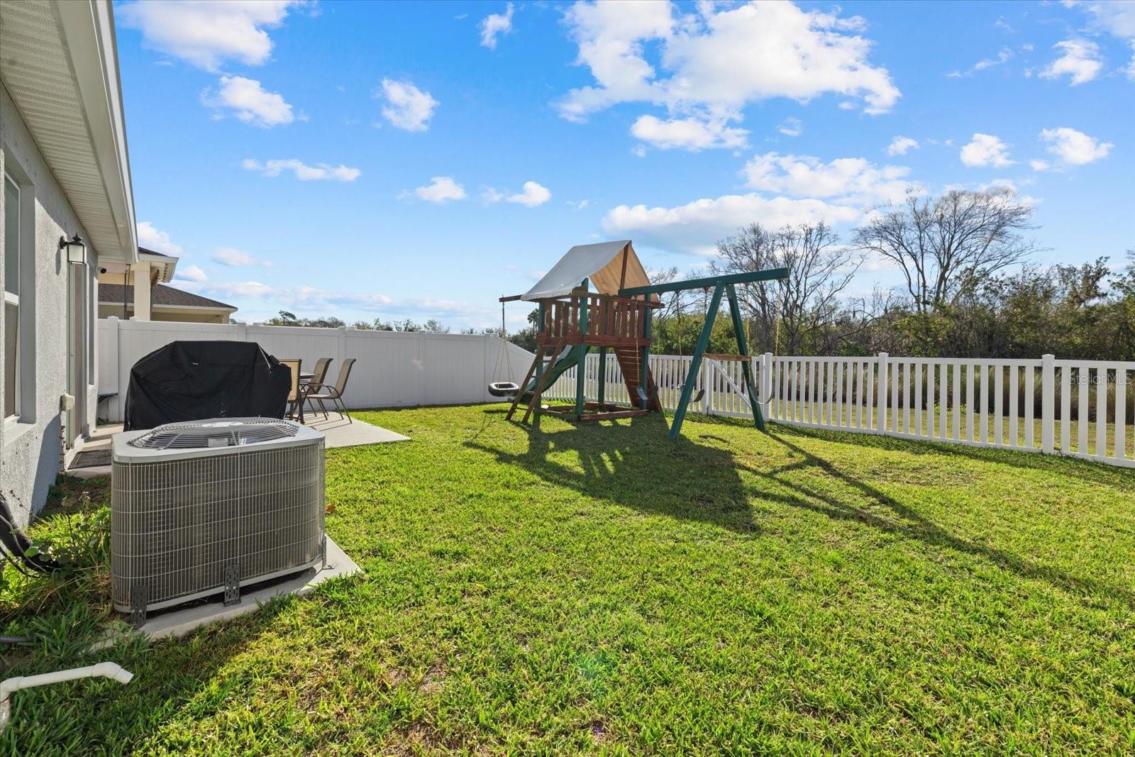 SAWGRASS LAKES PH I-III - Residential