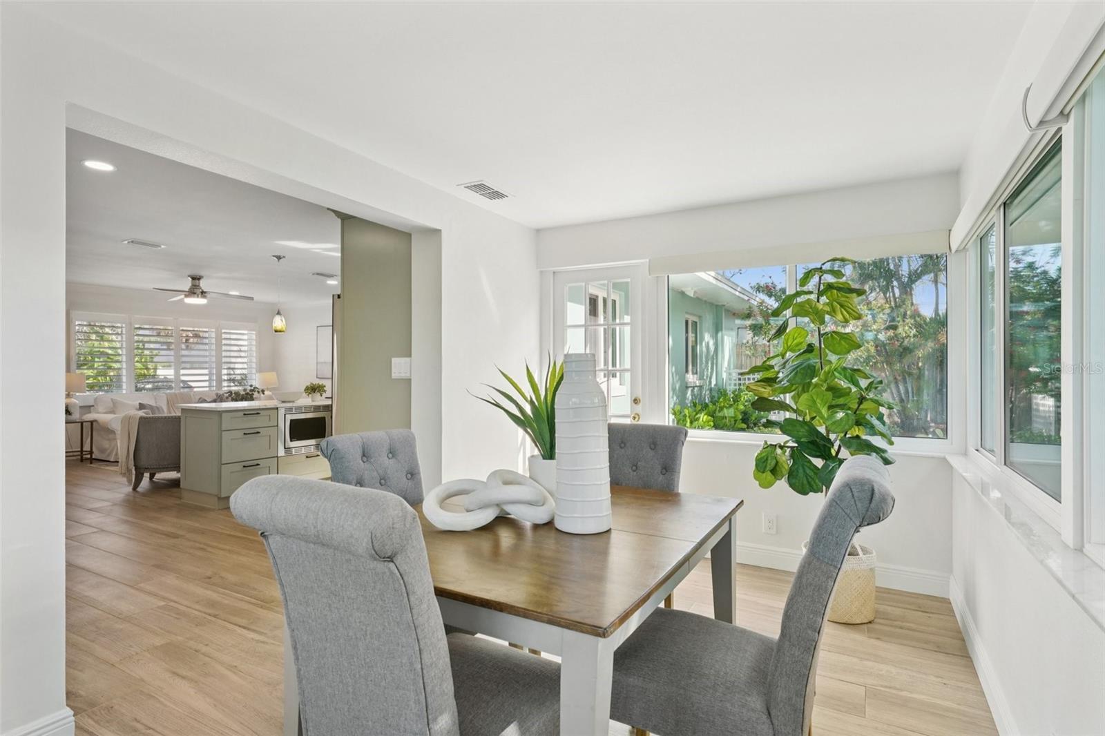 ST PETERSBURG BEACH NORTH UNIT 6 - Residential