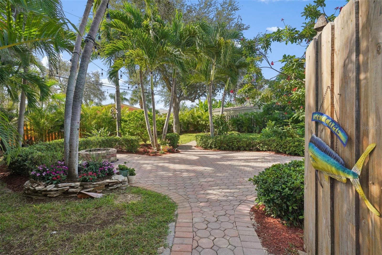 ST PETERSBURG BEACH NORTH UNIT 6 - Residential