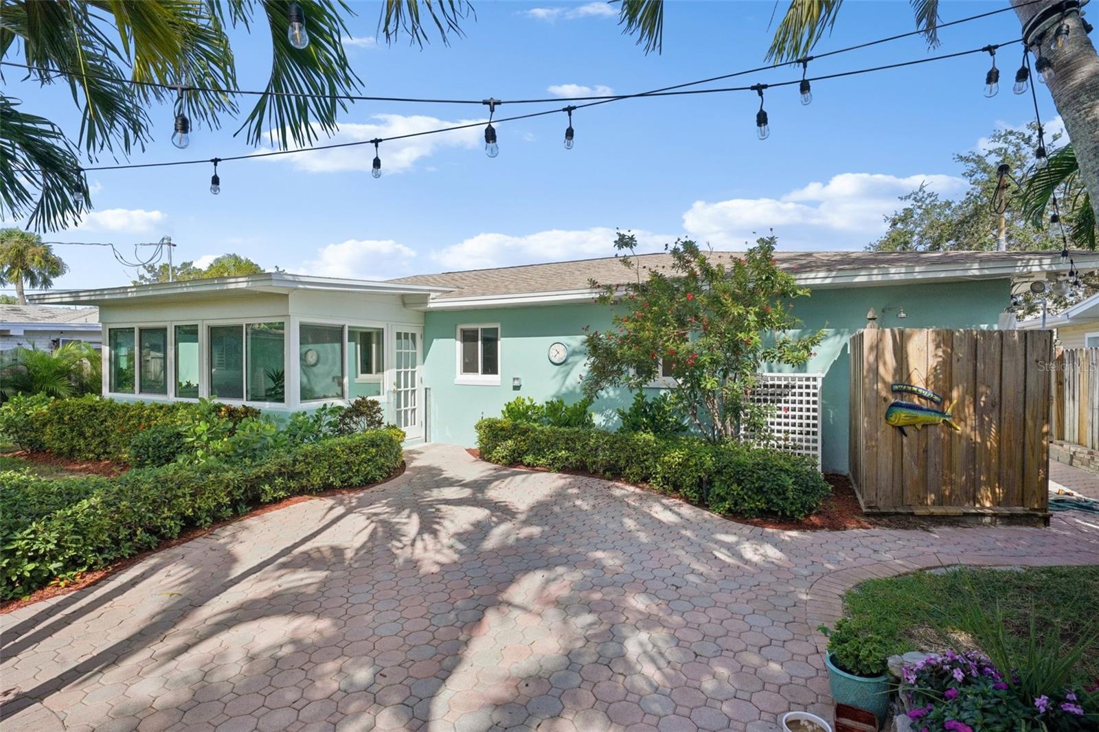 ST PETERSBURG BEACH NORTH UNIT 6 - Residential