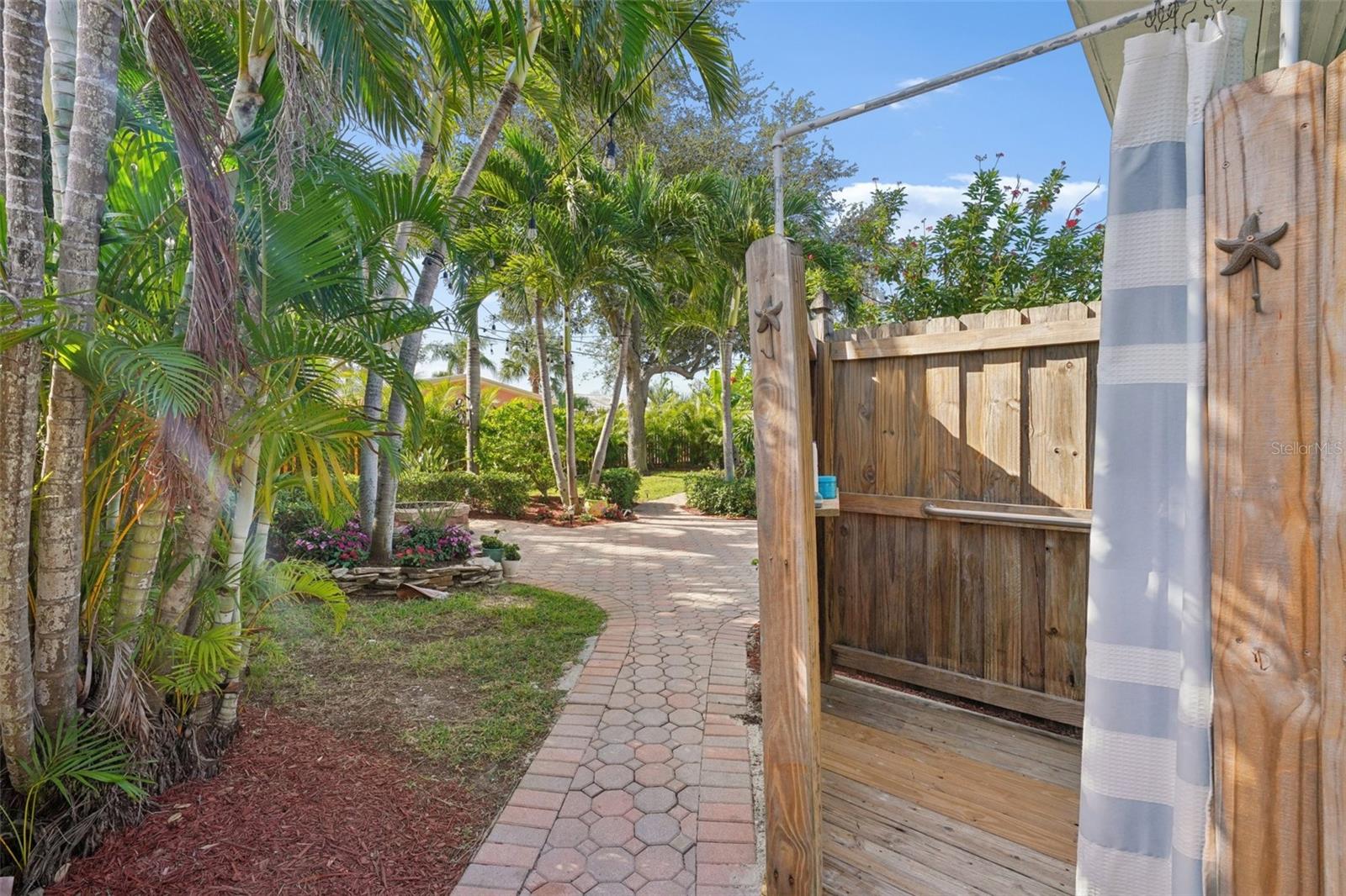 ST PETERSBURG BEACH NORTH UNIT 6 - Residential