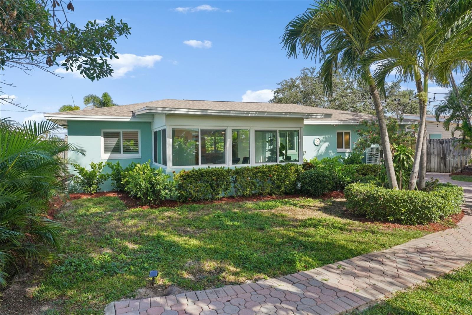 ST PETERSBURG BEACH NORTH UNIT 6 - Residential