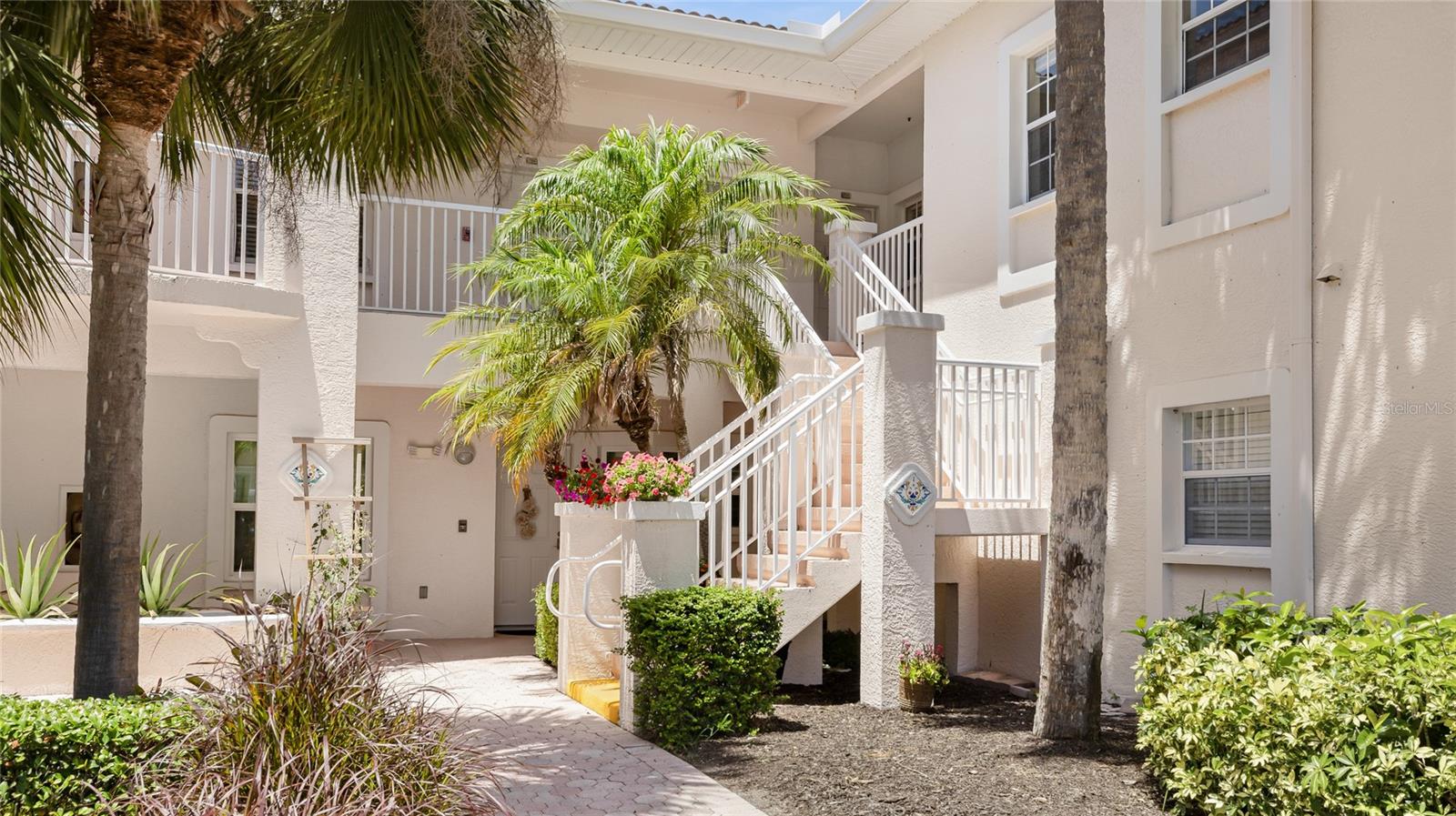 PLAZA DE FLORES - Residential