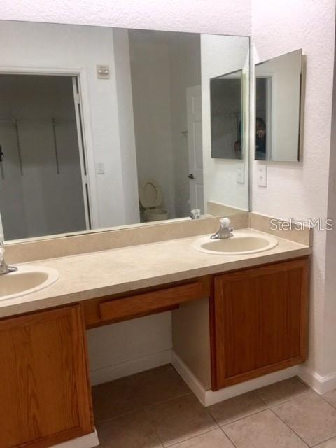 FLORA RIDGE PH 11 CONDO - Residential Lease