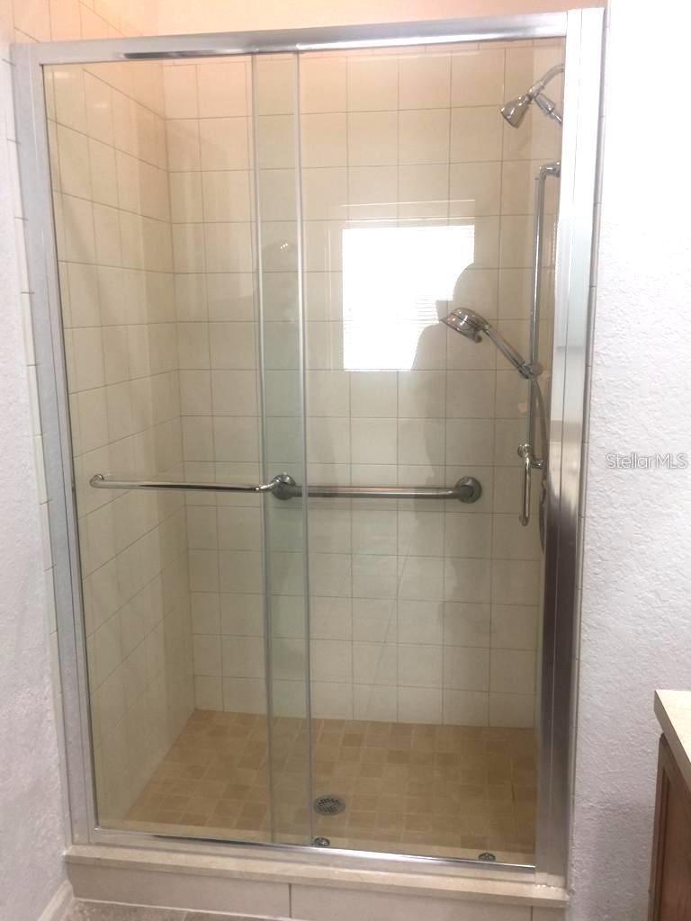 FLORA RIDGE PH 11 CONDO - Residential Lease