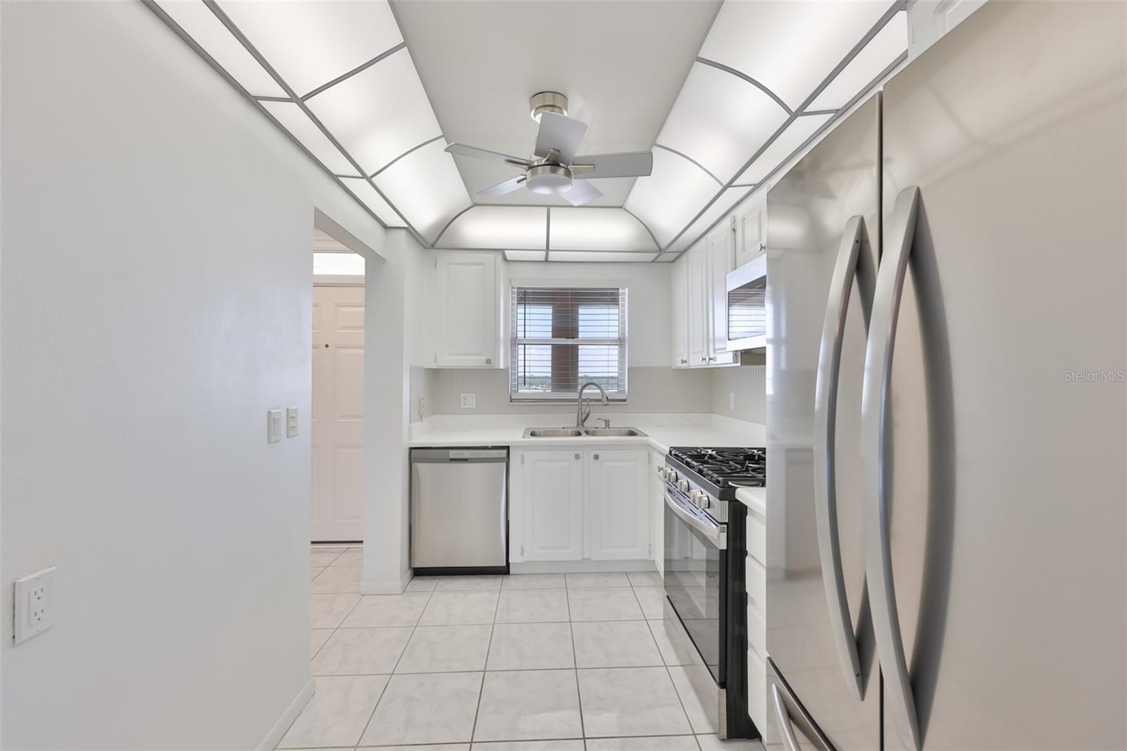 5980 SHORE BOULEVARD S 907