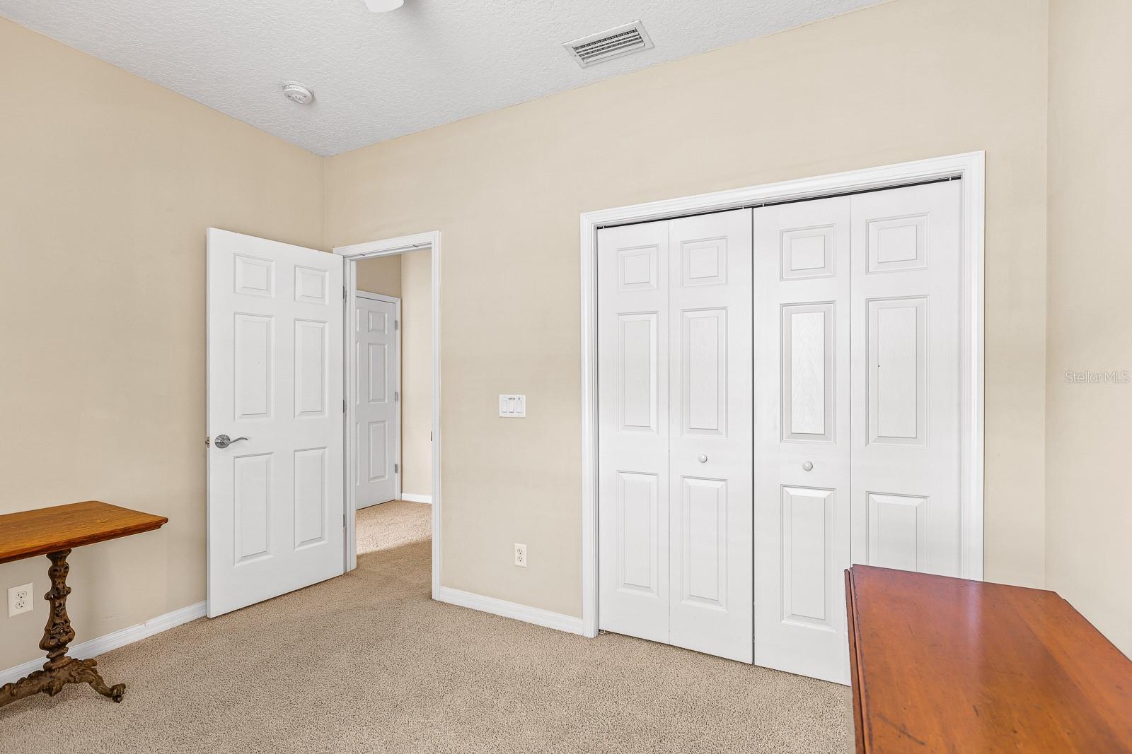 FISHHAWK RANCH TOWNCENTER PHAS - Residential