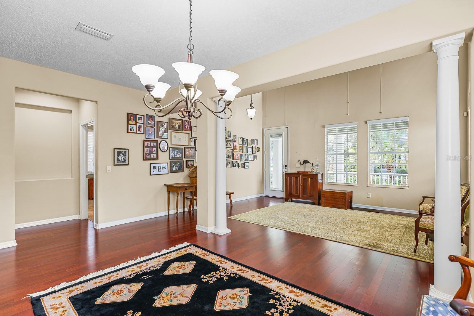 FISHHAWK RANCH TOWNCENTER PHAS - Residential