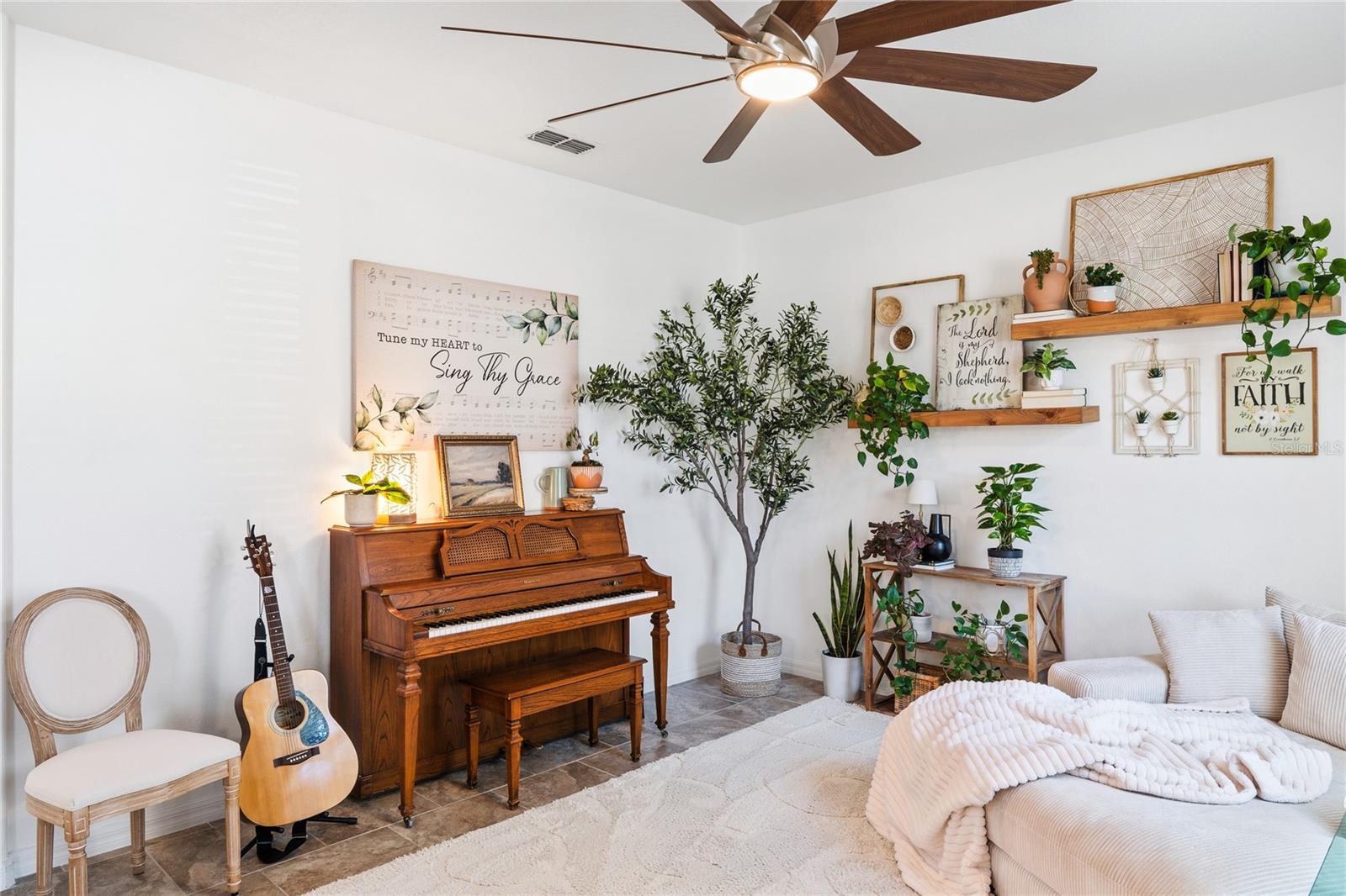 CHANDLER ESTATES - Residential