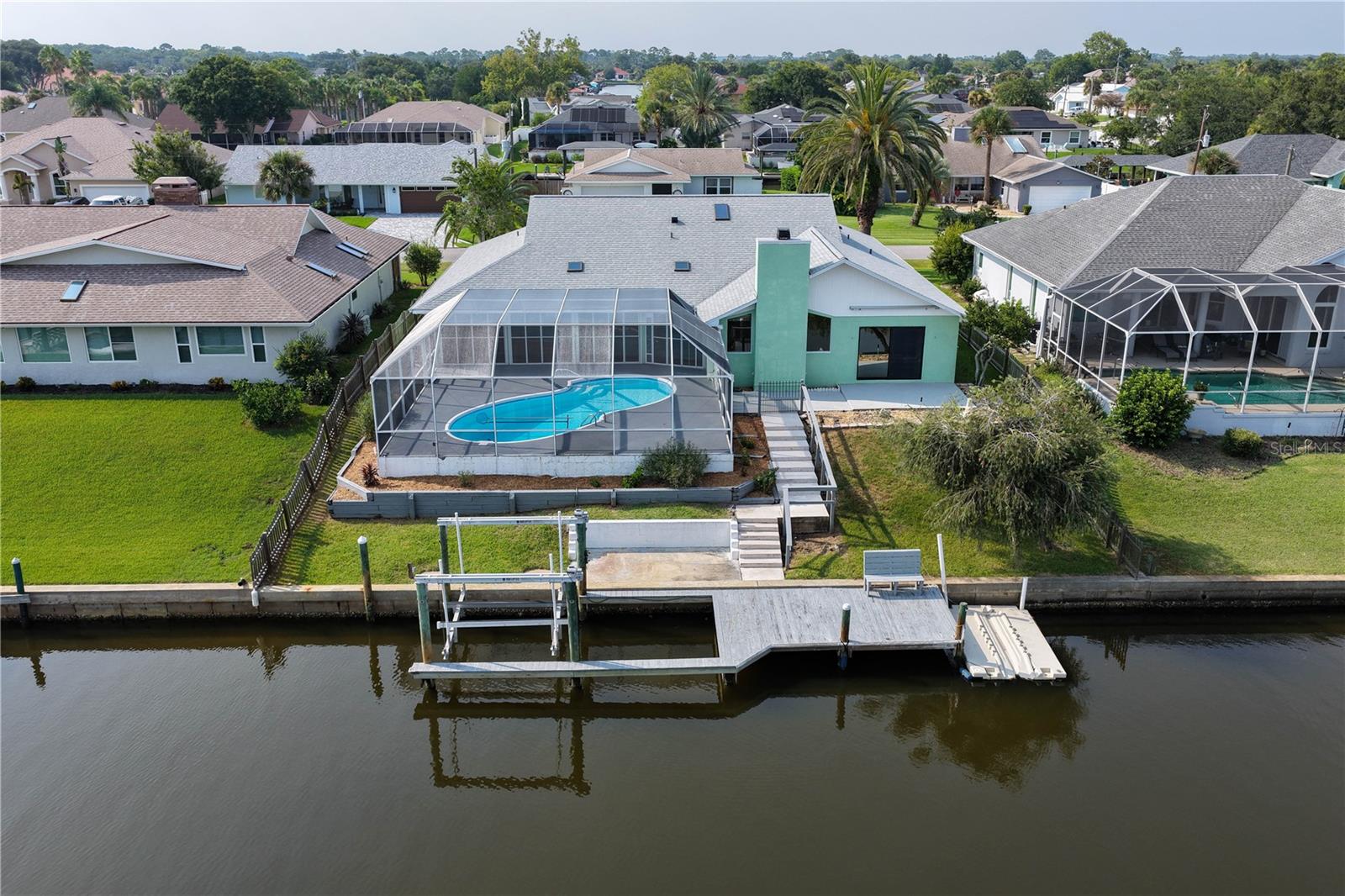 6 CHERRY COURT