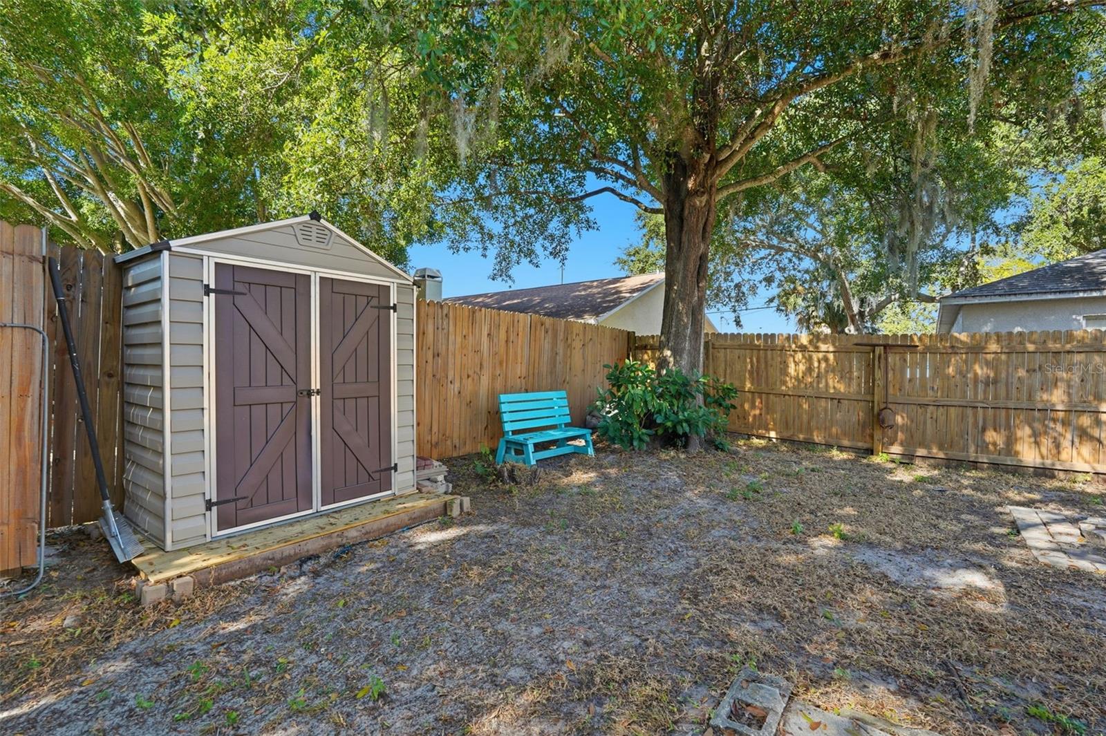 LAKE SHORE ESTATES - Residential