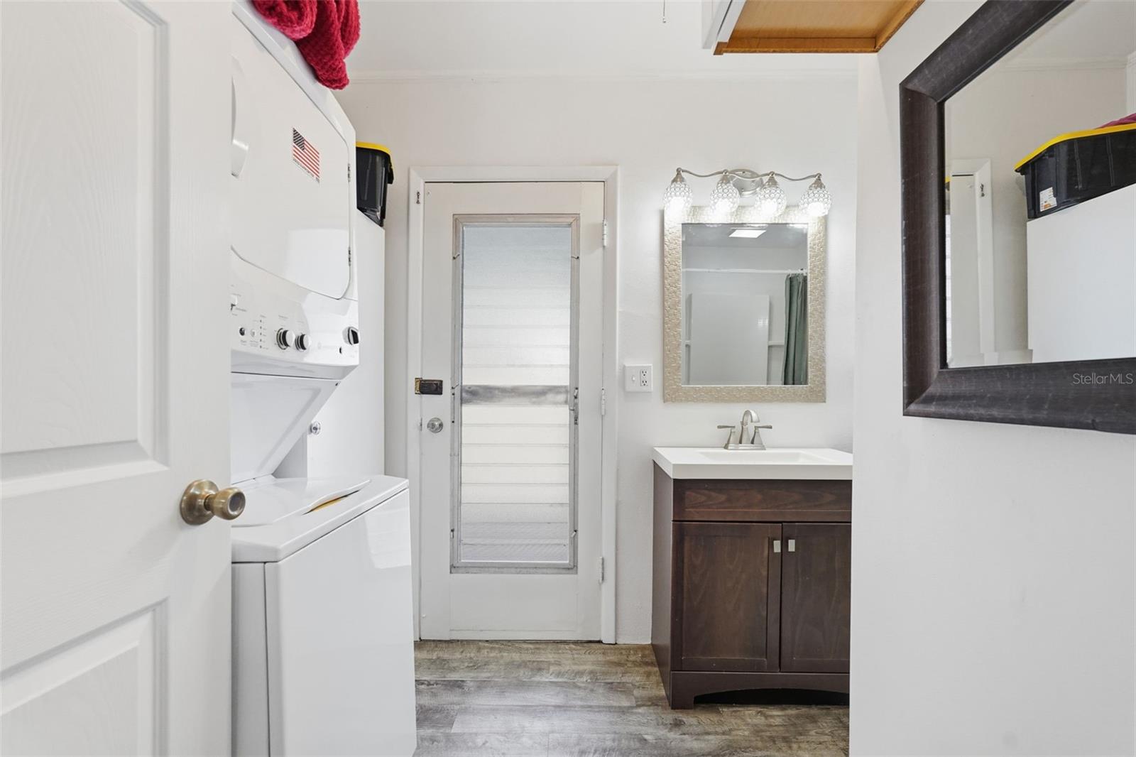 LAKE SHORE ESTATES - Residential