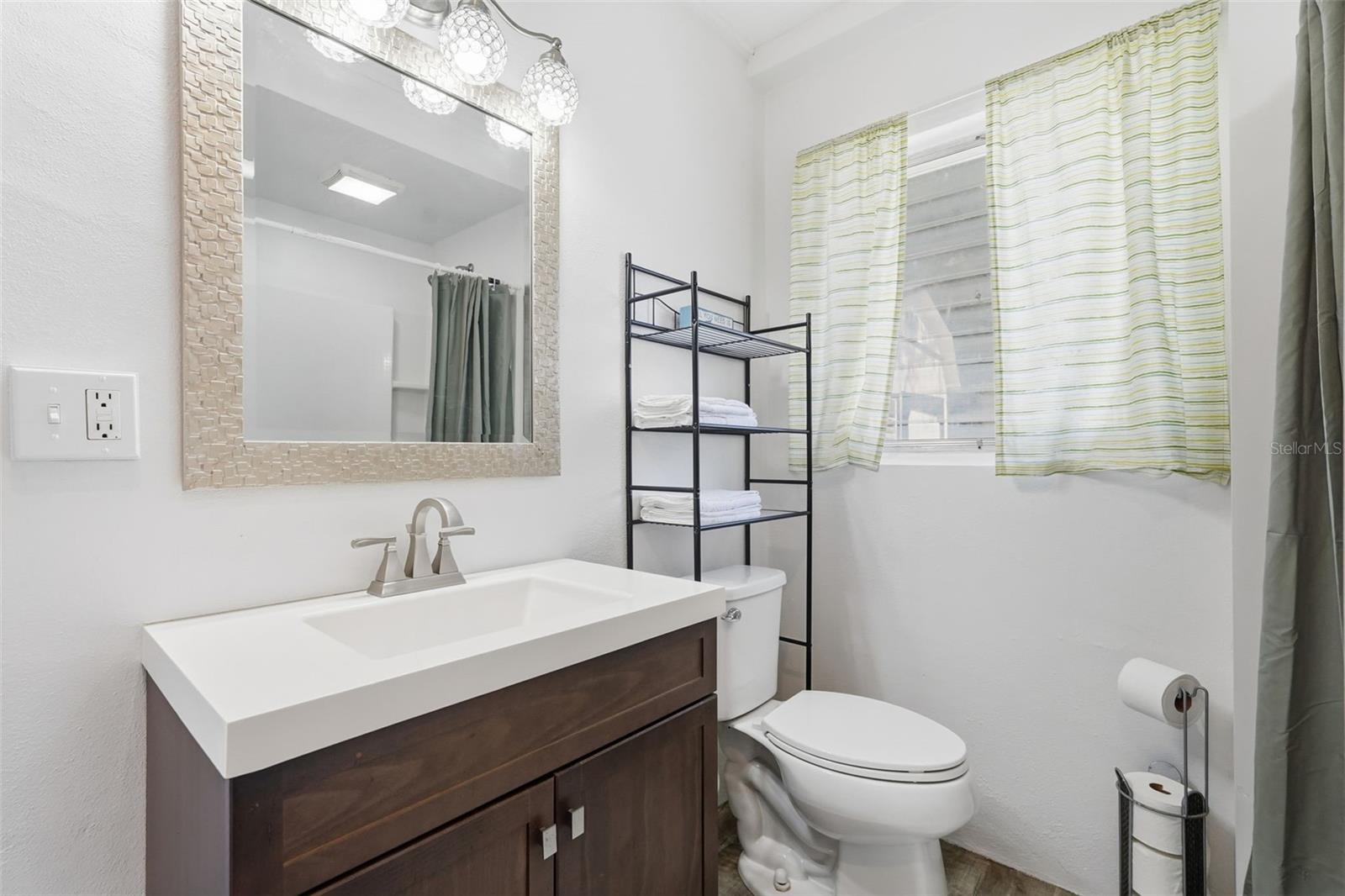 LAKE SHORE ESTATES - Residential