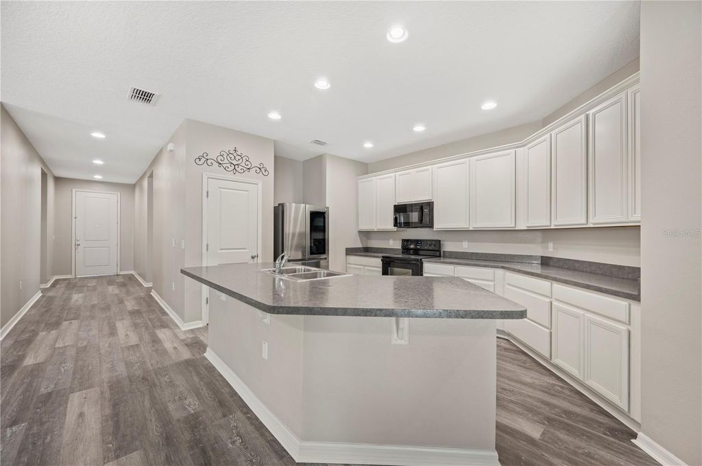 Photo of 4303 Moon Shadow Loop, Mulberry, FL 33860 (MLS # L4959790)