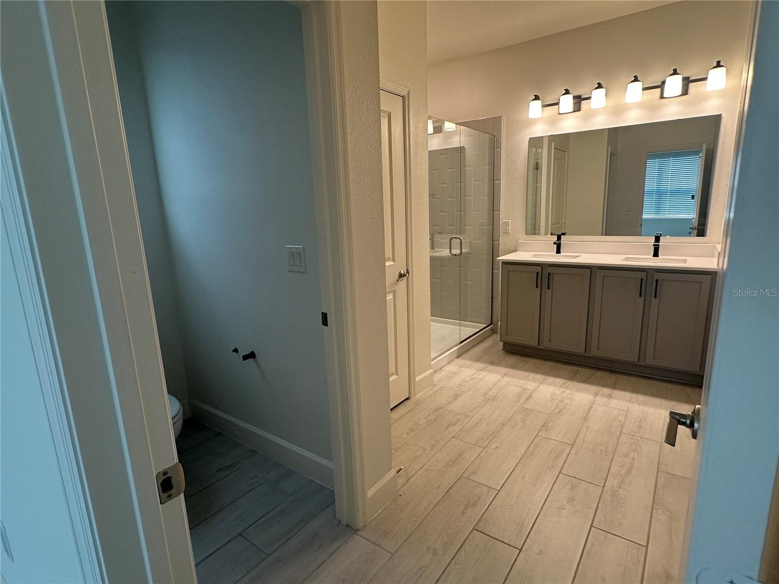RESERVE/LK RDG - Residential