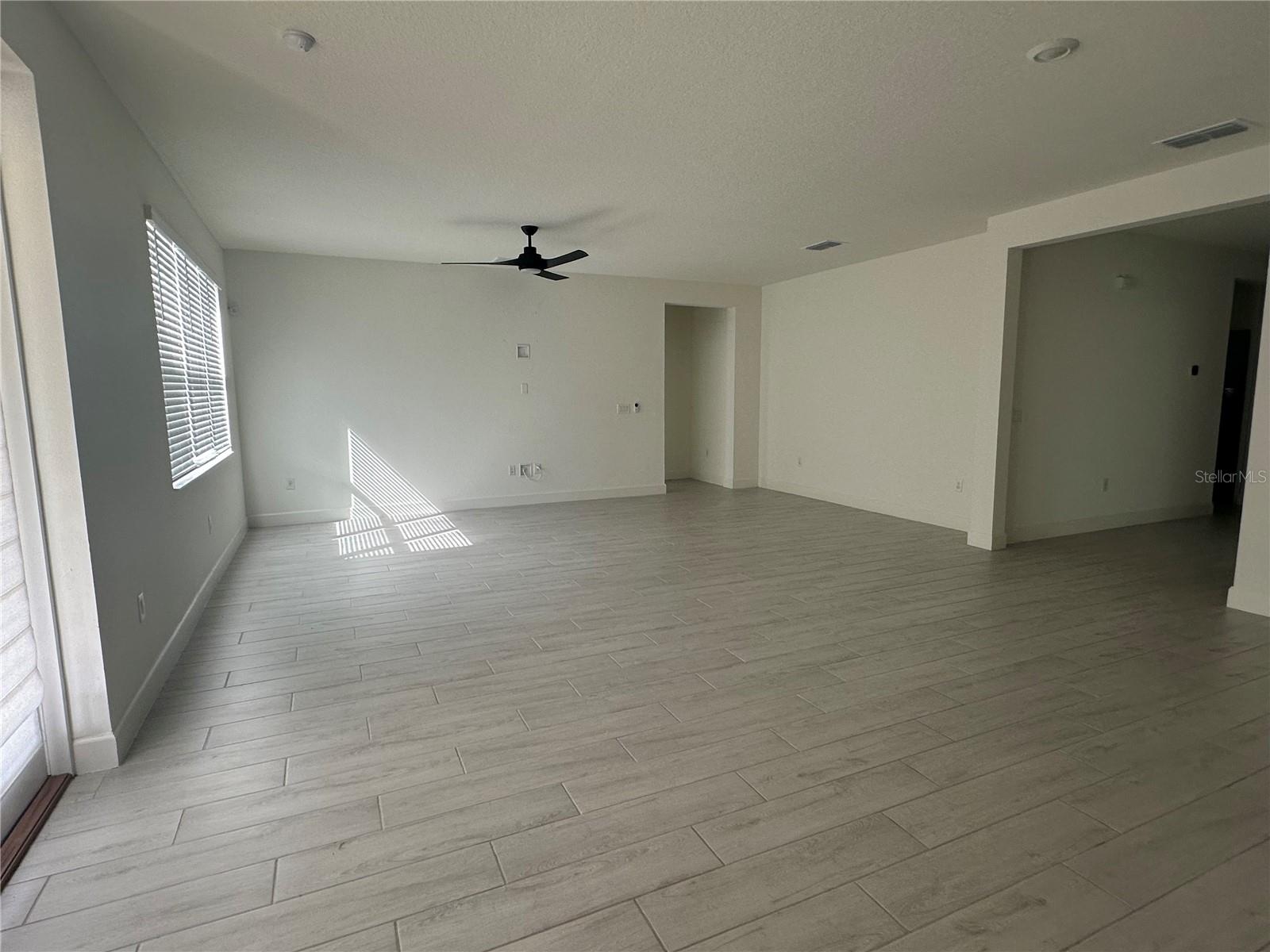 RESERVE/LK RDG - Residential
