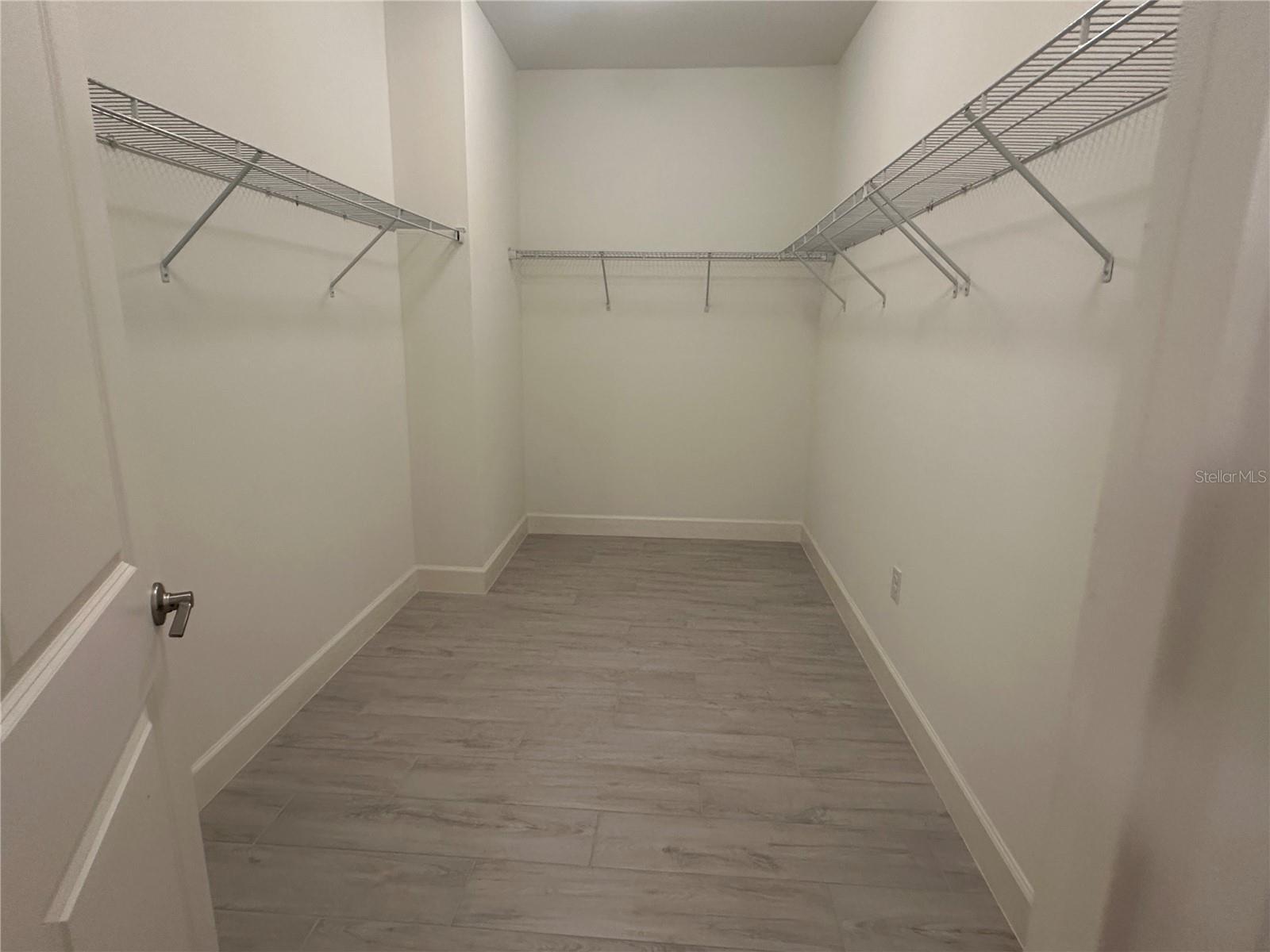 RESERVE/LK RDG - Residential