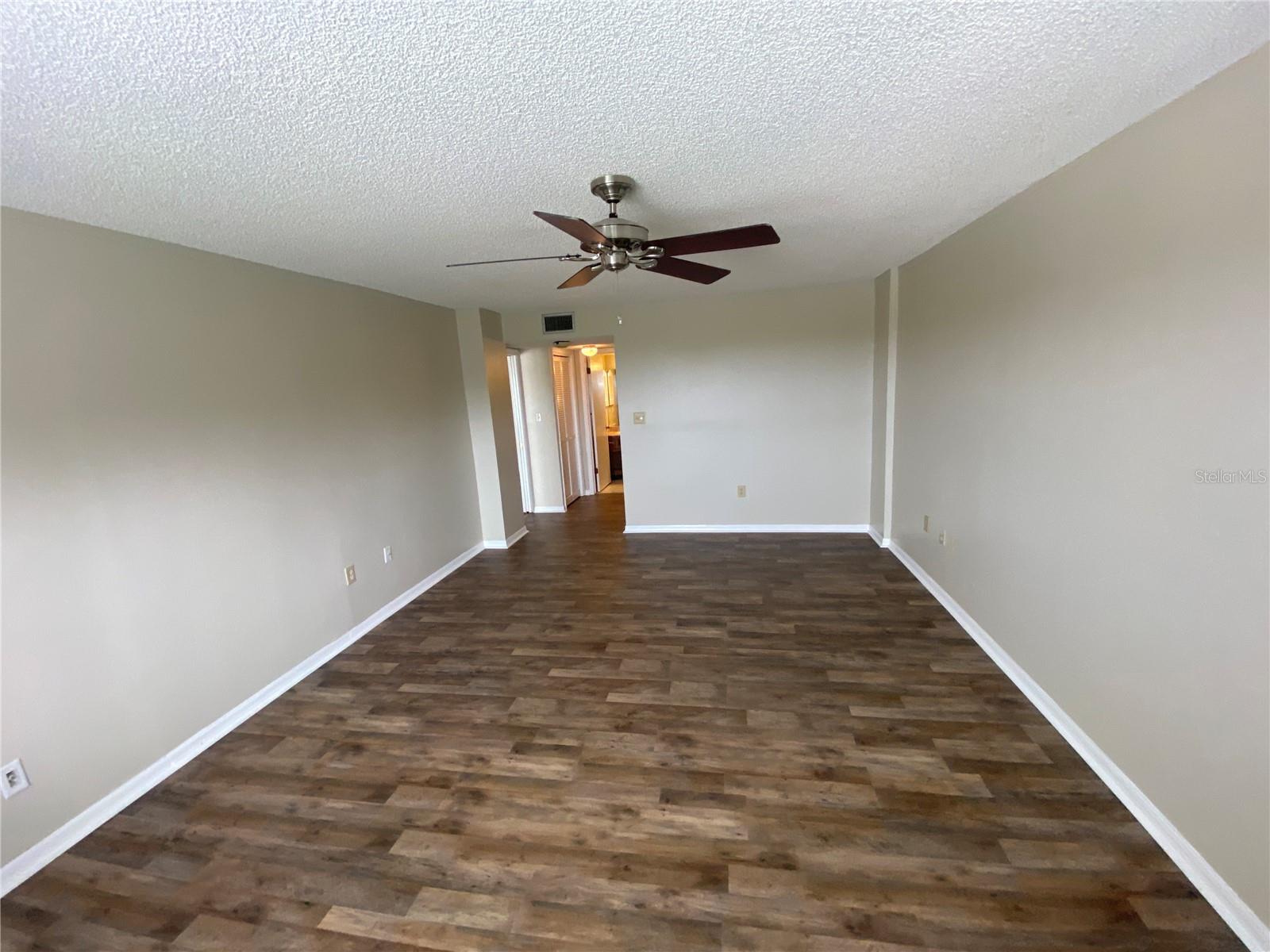 MOUNT DORA SUMMIT PLACE CONDO - Residential Lease