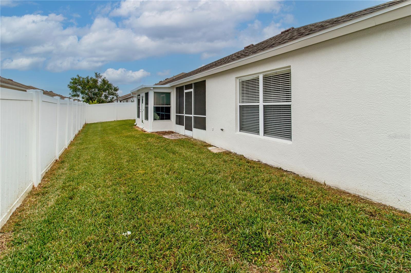 MEADOW POINTE - Residential