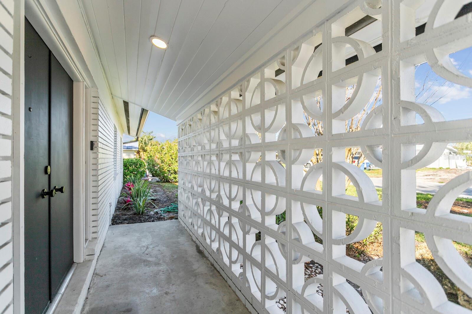8704 THORNWOOD LANE
