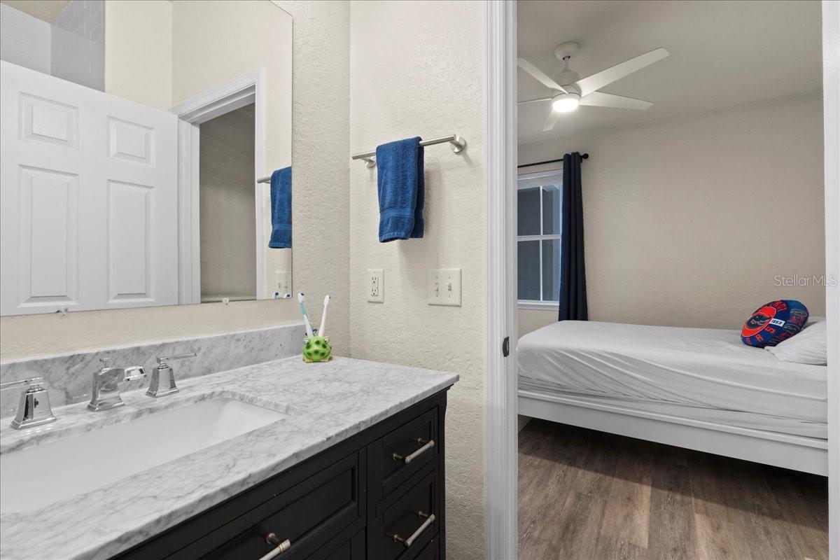 TAYLOR SQUARE CONDO - Residential