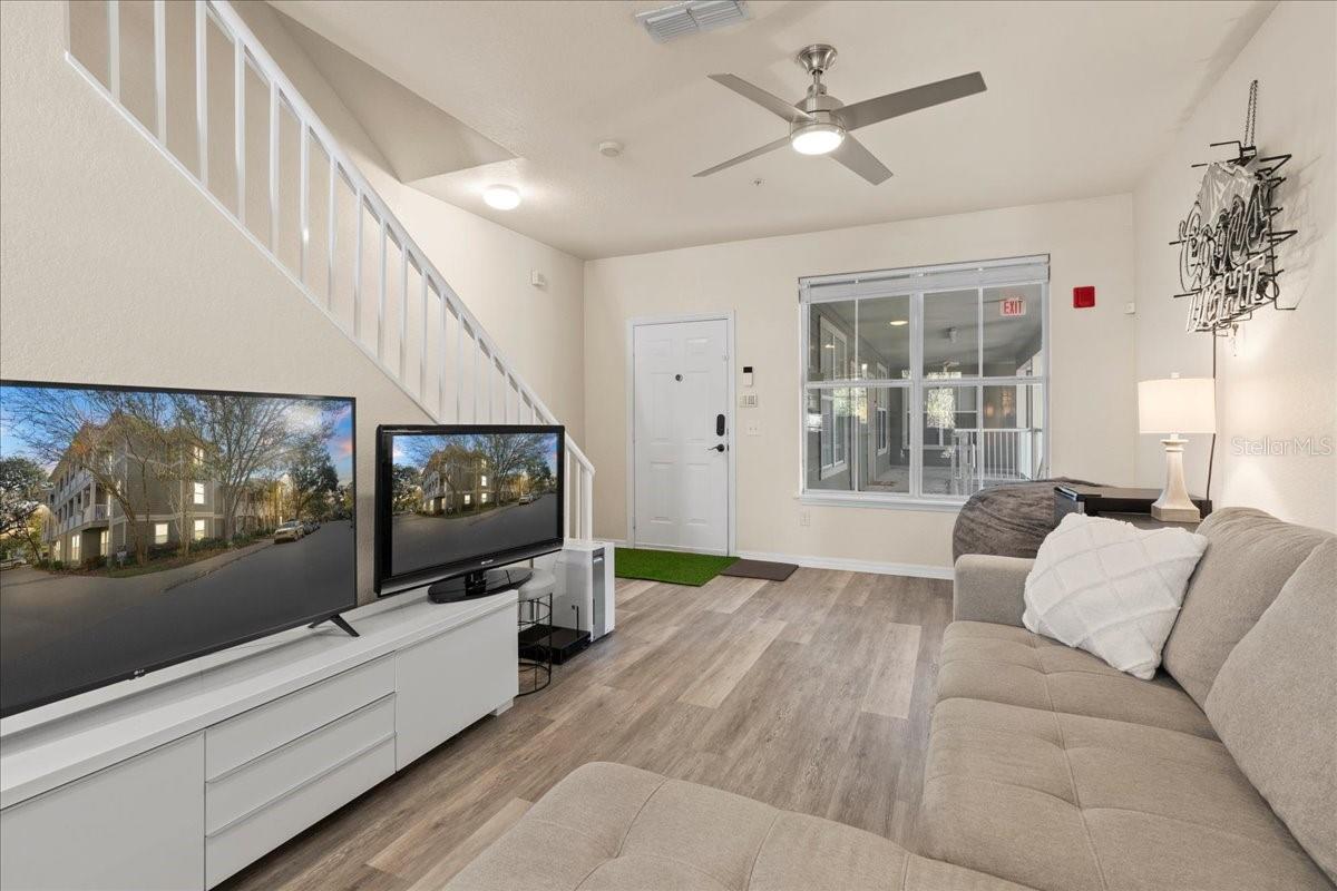 TAYLOR SQUARE CONDO - Residential