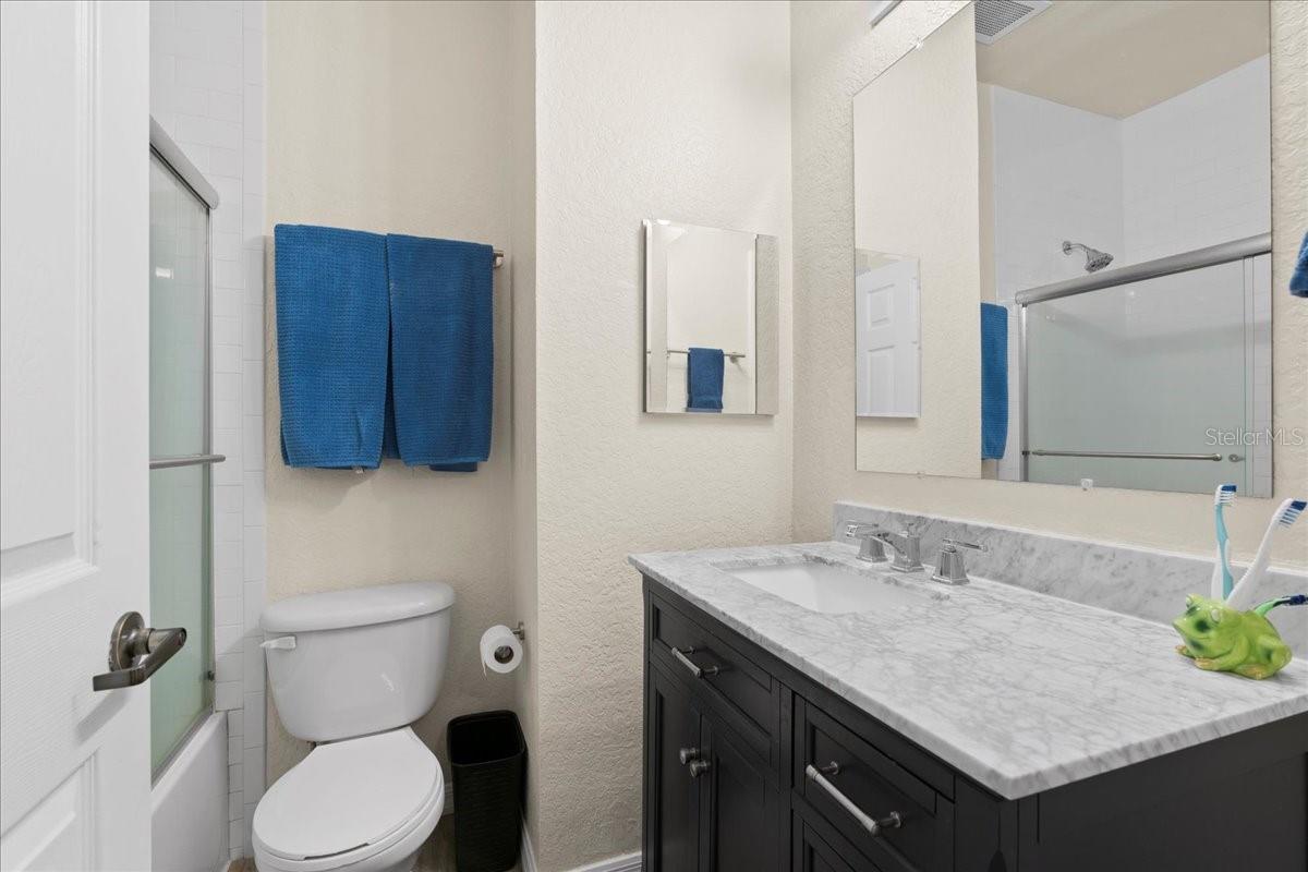 TAYLOR SQUARE CONDO - Residential