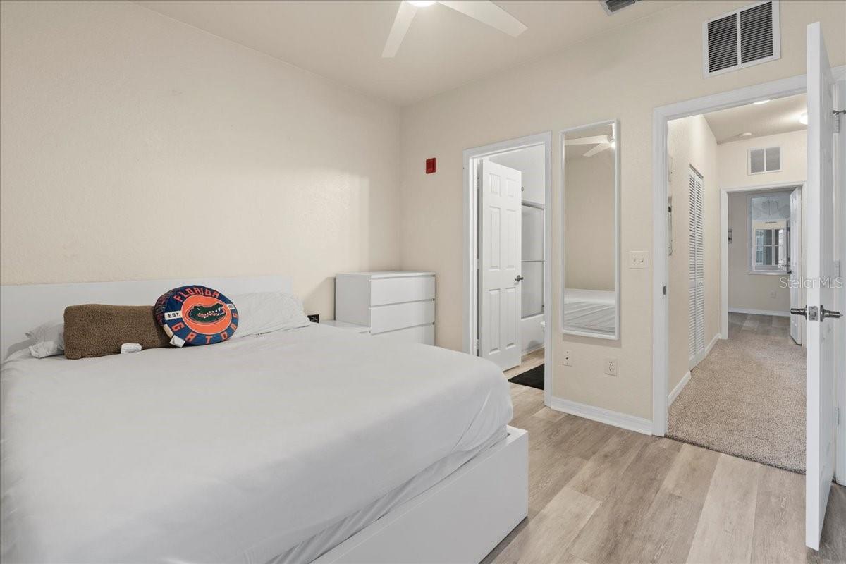 TAYLOR SQUARE CONDO - Residential