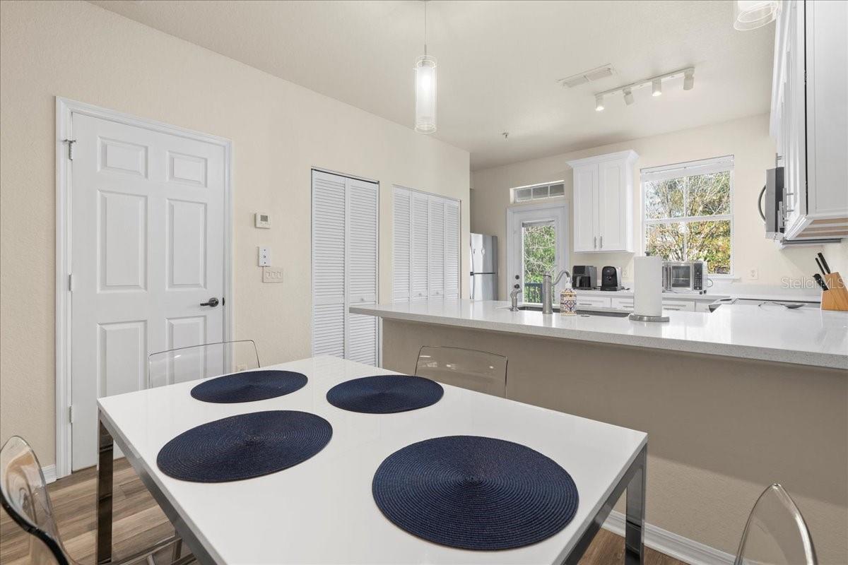 TAYLOR SQUARE CONDO - Residential