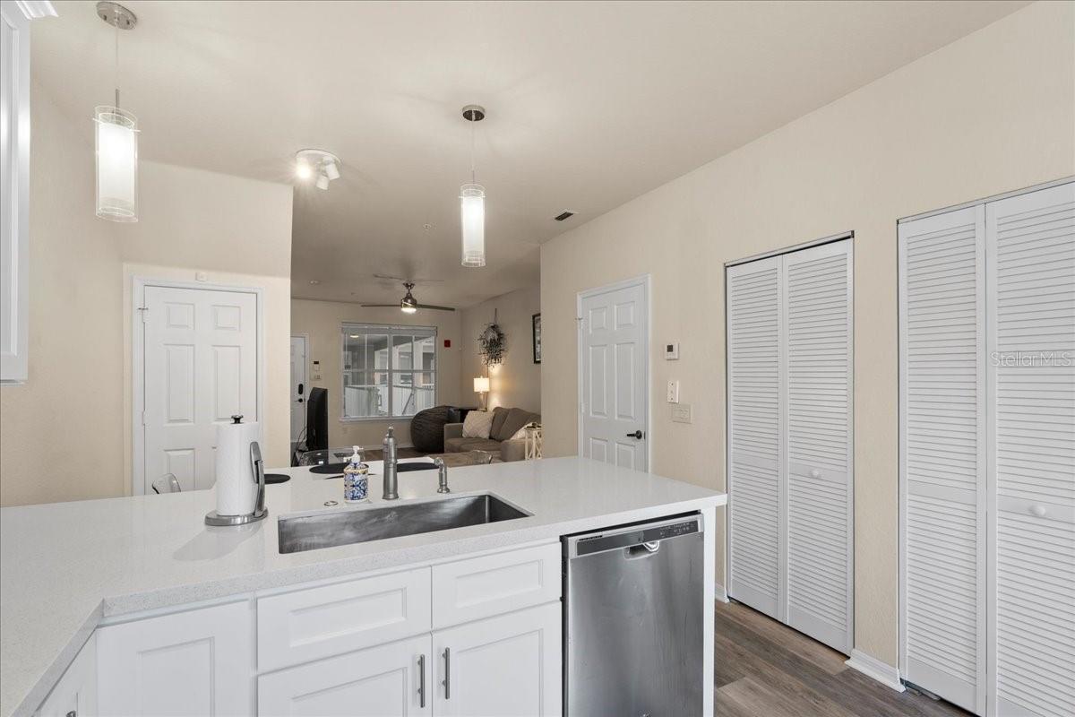 TAYLOR SQUARE CONDO - Residential