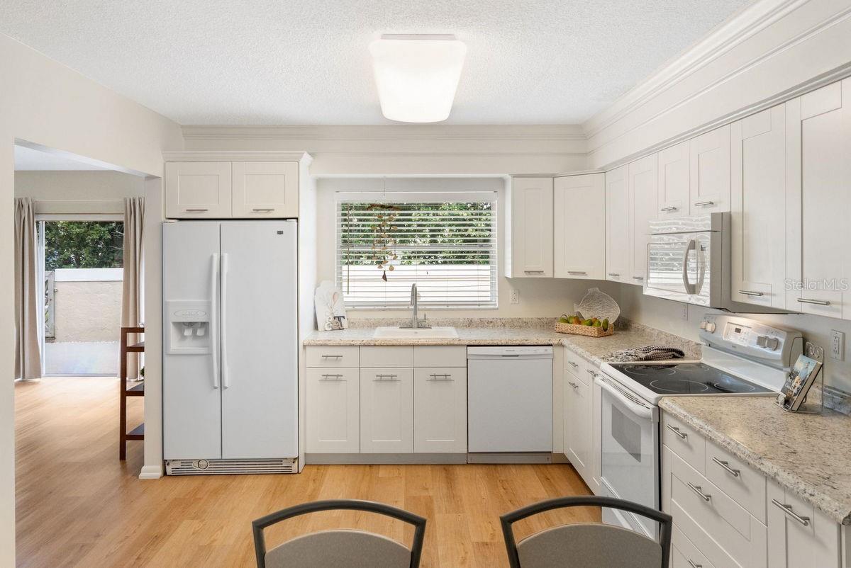 PIPERS GLEN CONDO - Residential