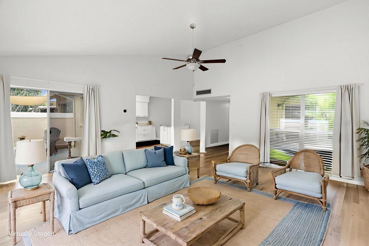 PIPERS GLEN CONDO - Residential