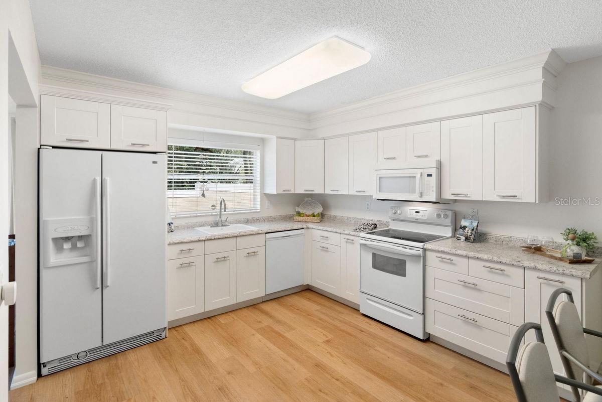 PIPERS GLEN CONDO - Residential