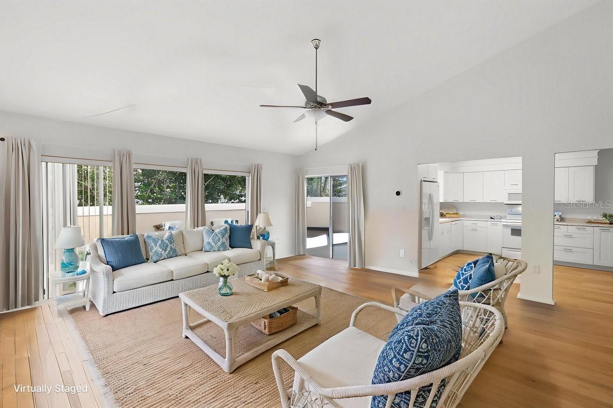 PIPERS GLEN CONDO - Residential