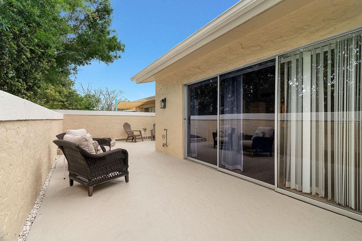 PIPERS GLEN CONDO - Residential