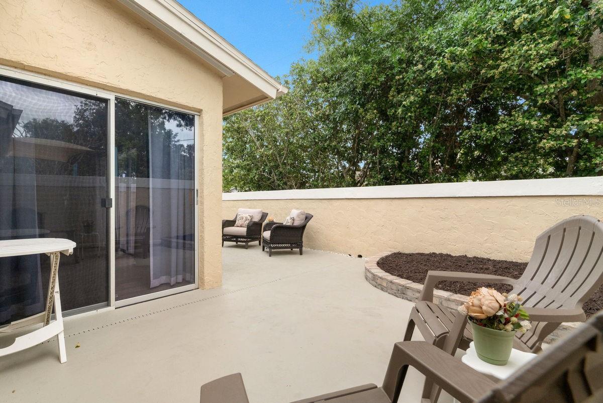 PIPERS GLEN CONDO - Residential