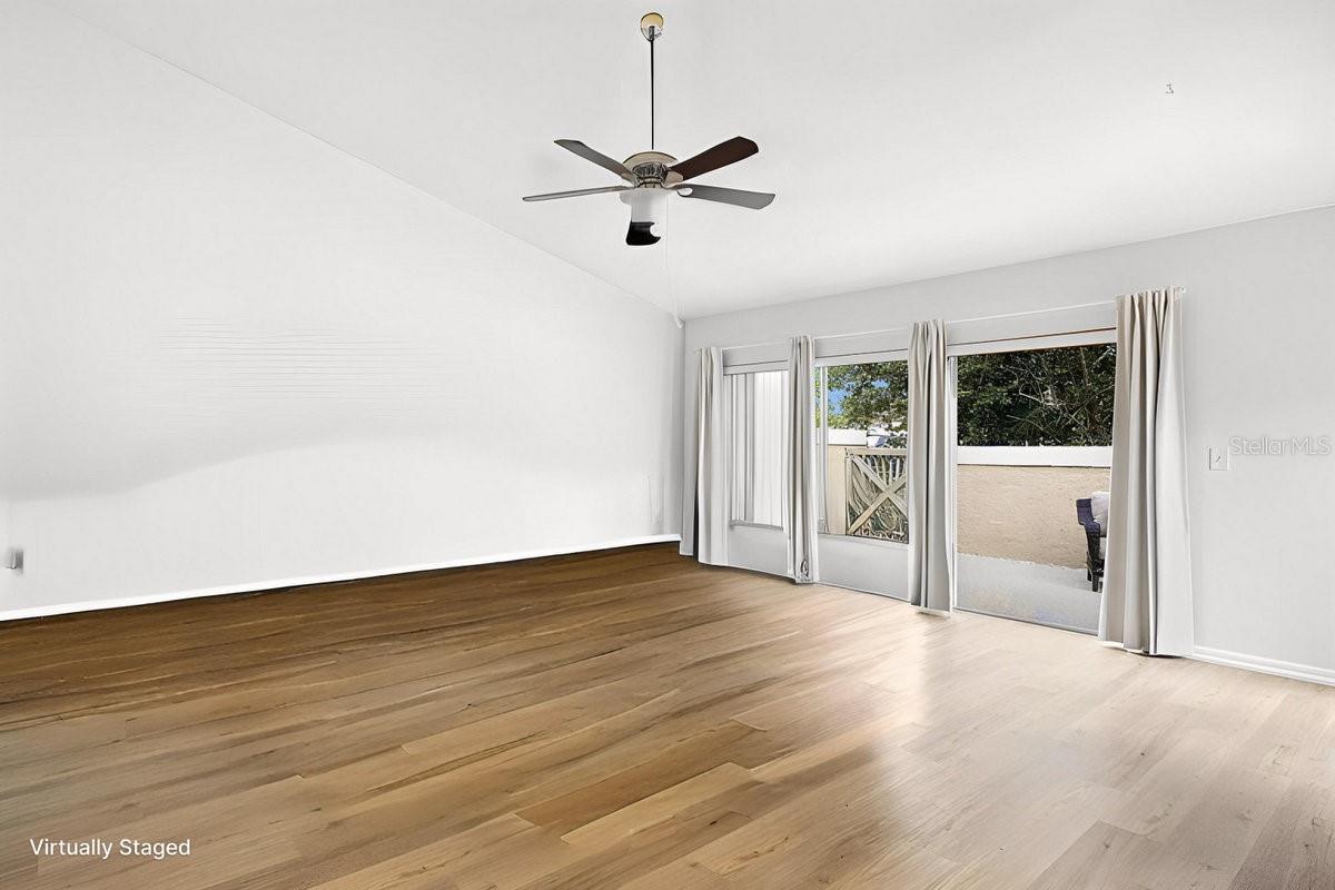 PIPERS GLEN CONDO - Residential