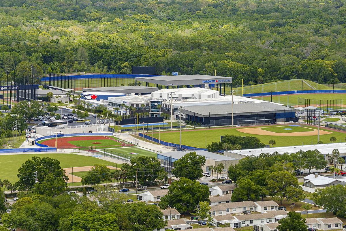 PIPERS GLEN CONDO - Residential