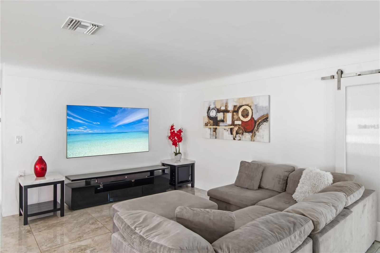 SHERYL MANOR - Residential Lease